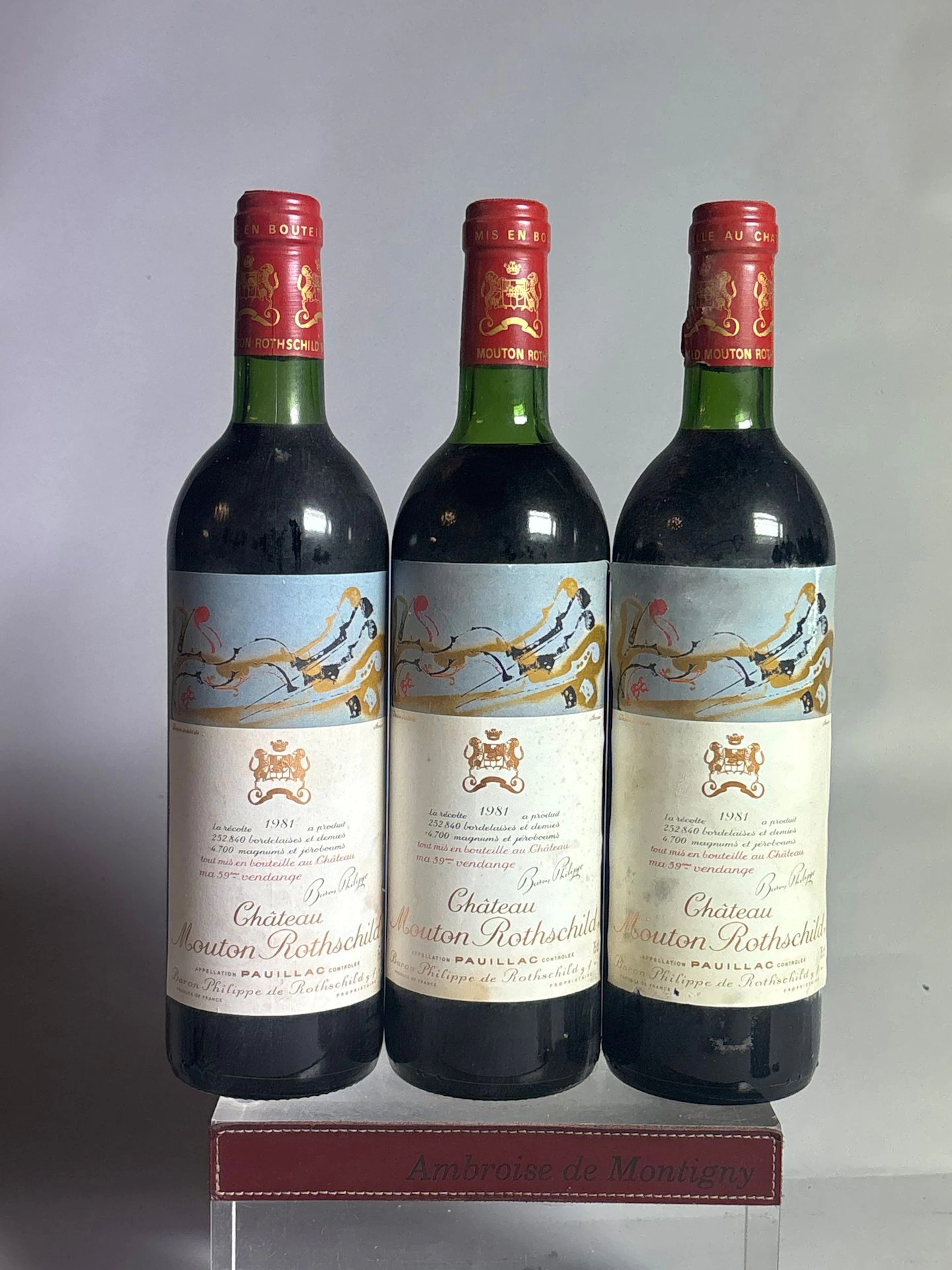 3 Bottles of Château Mouton Rothschild 1981 - 1er GCC Pauill - Lot 64