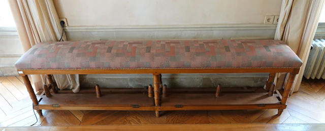 Natural wood spectator bench with retractable step - Lot 647