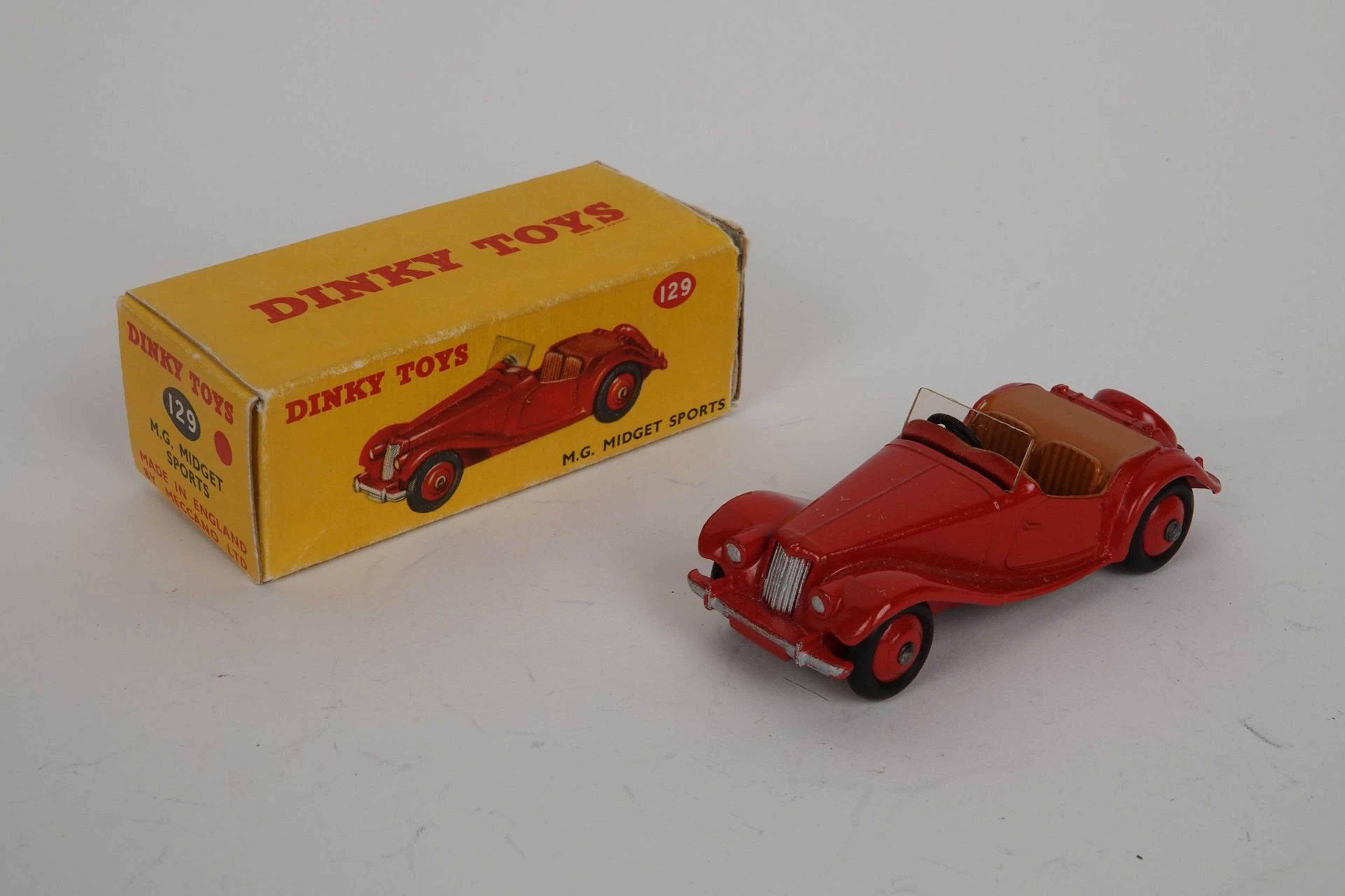 DINKY TOYS - ENGLAND (1) - Lot 63