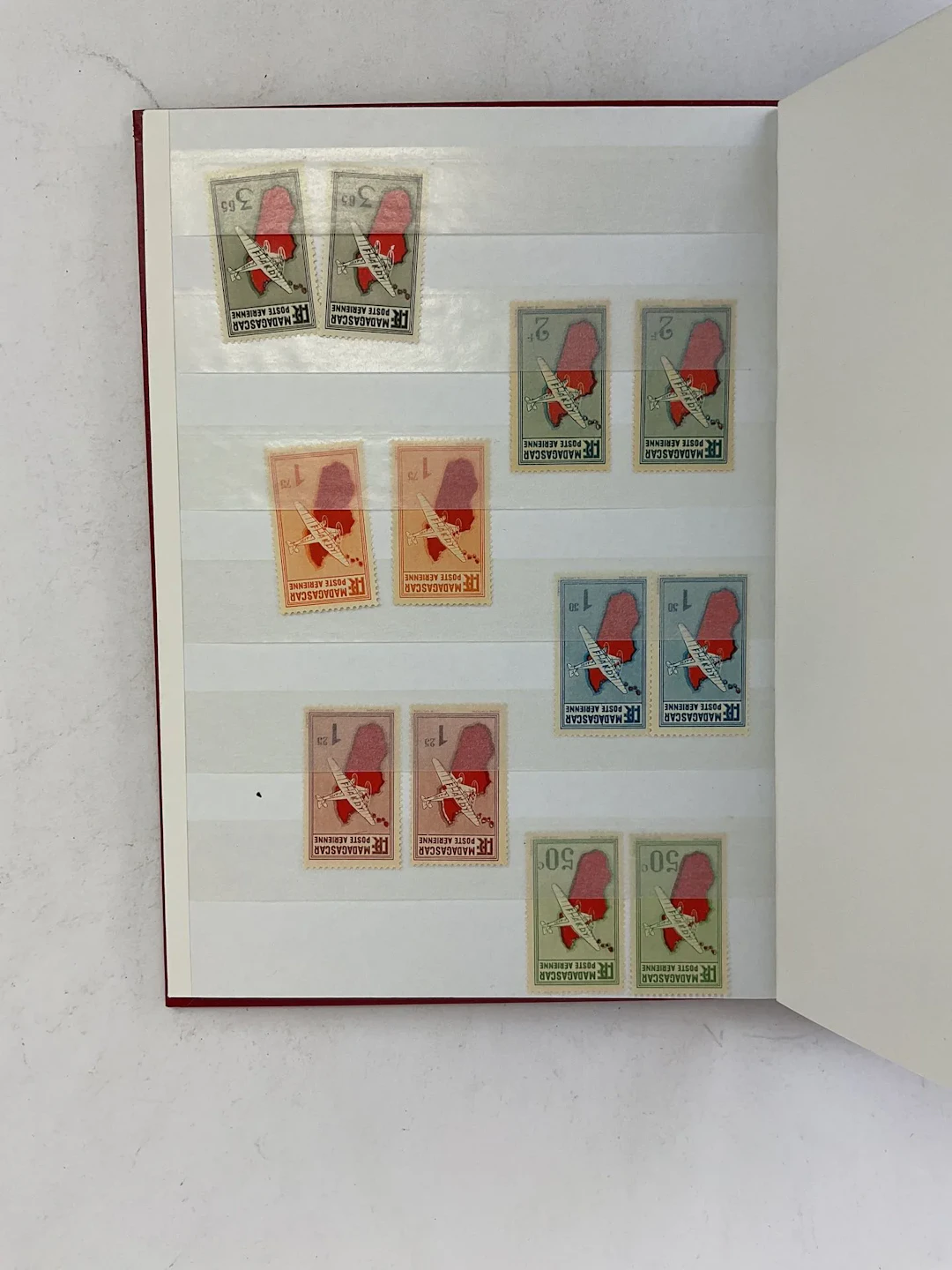Madagascar - PA: Air Mail Stamps in sheets. Price: €540. - Lot 127