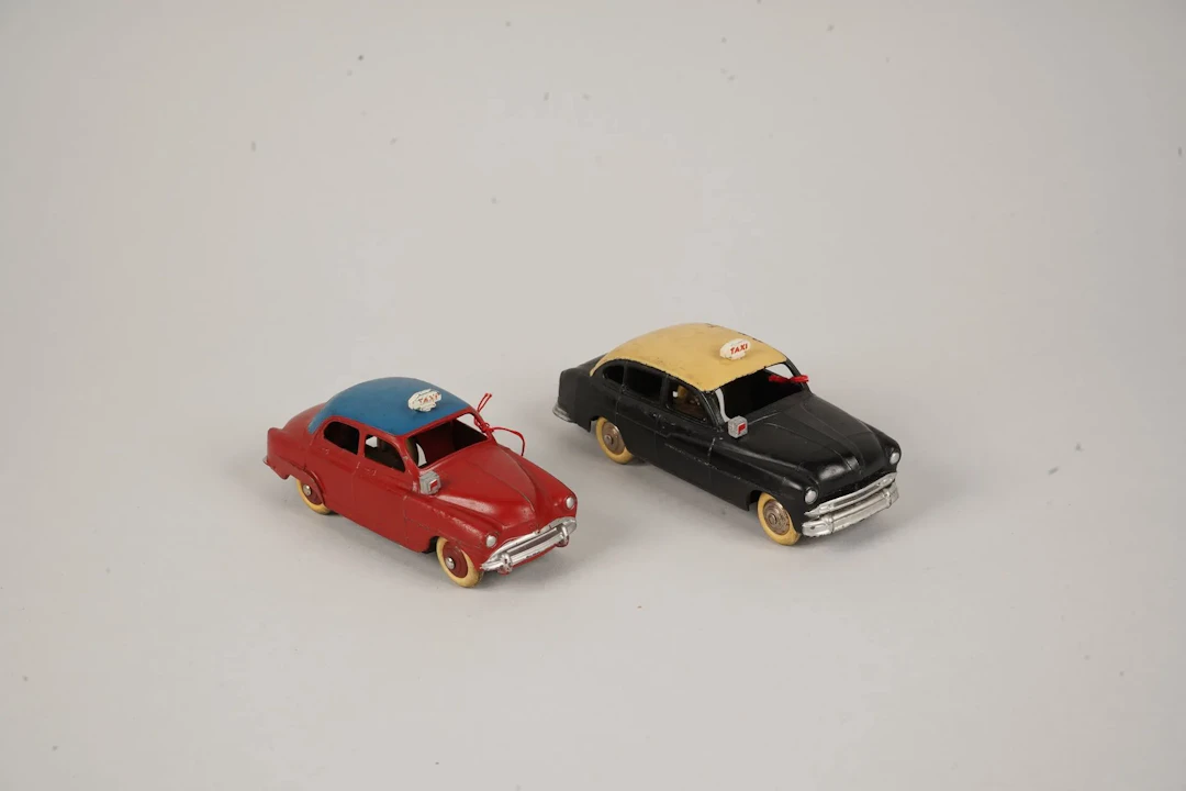 DINKY TOYS - FRANCE (2) - Lot 234
