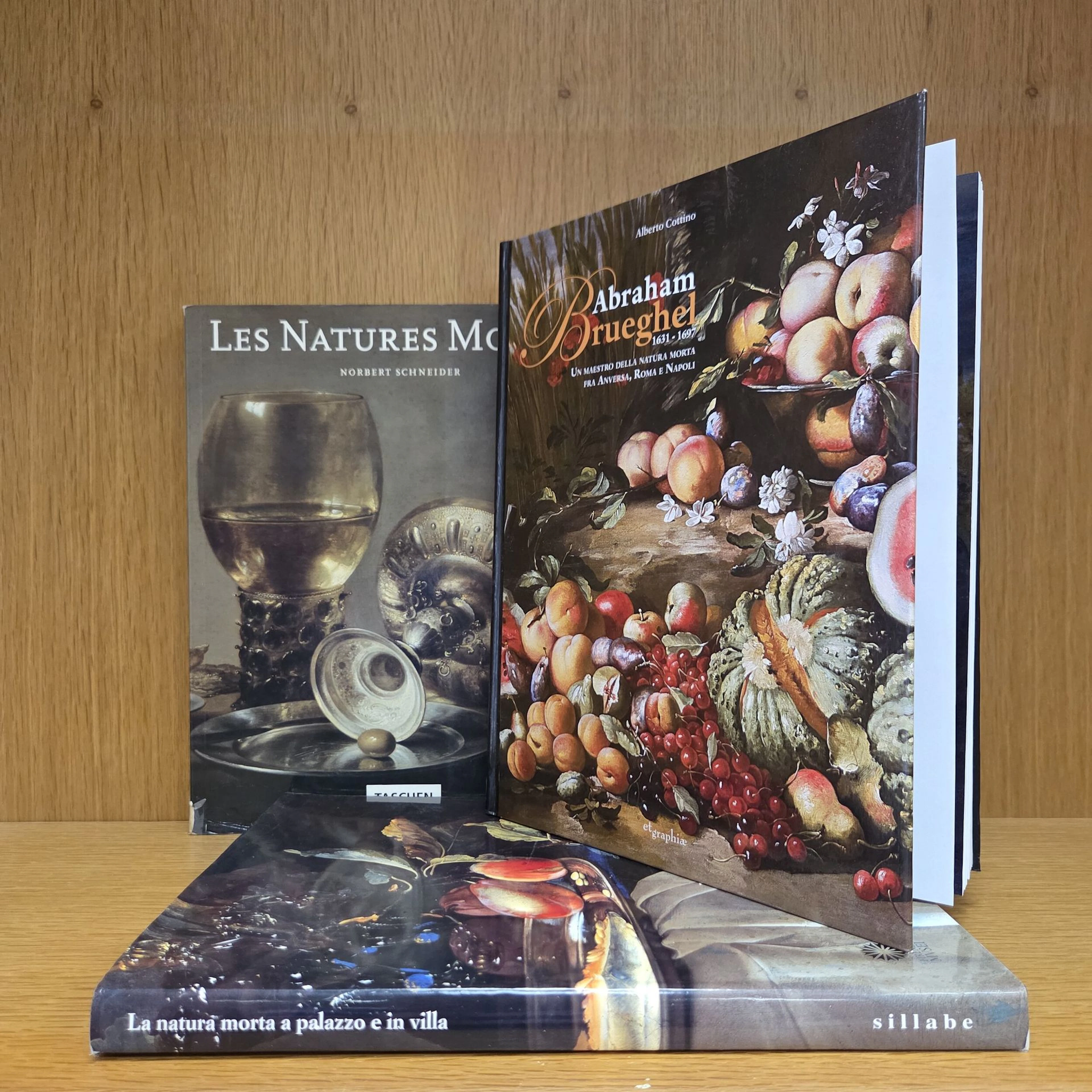 Collection of works on still life in Europe: - Lot 157