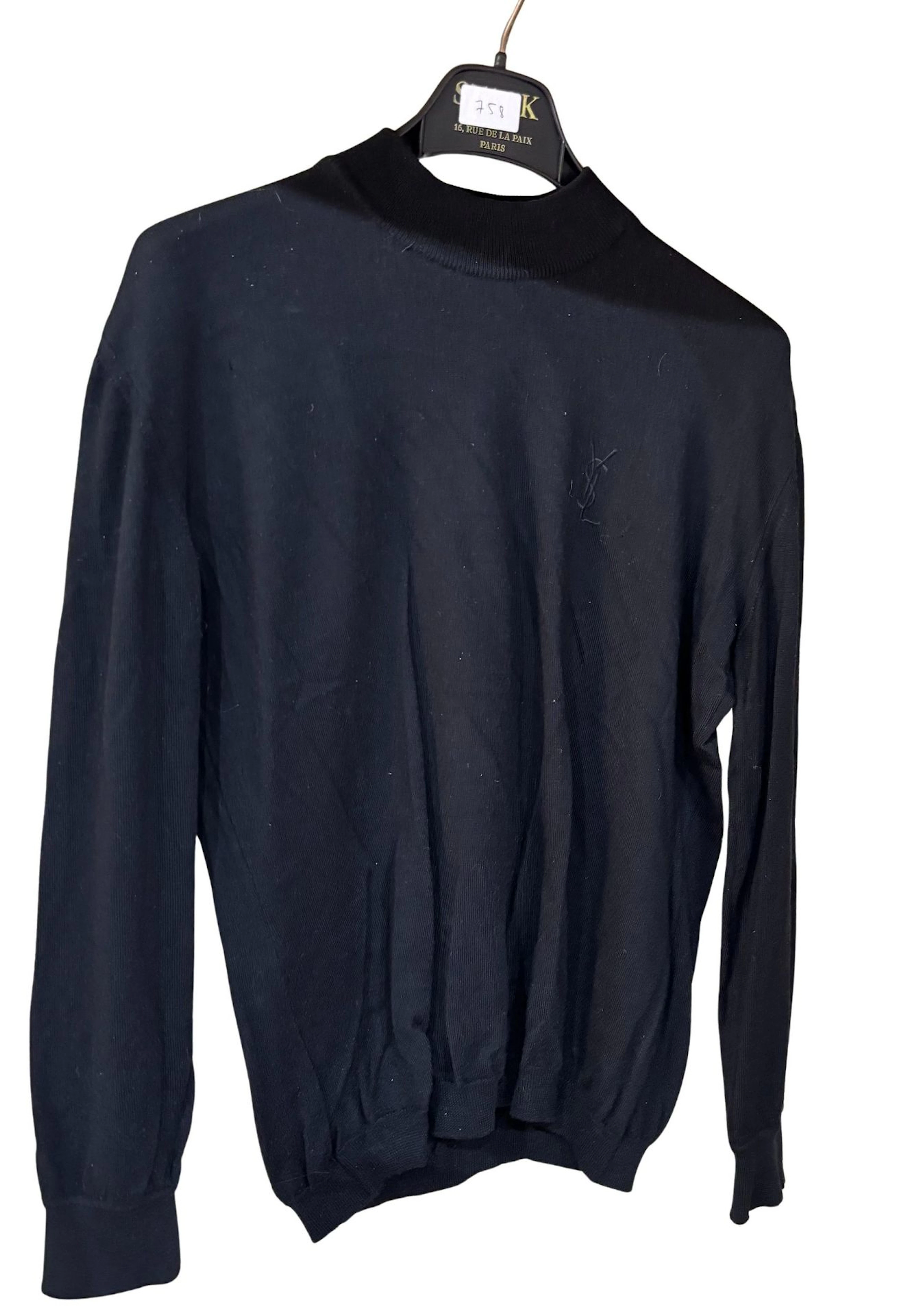 YVES SAINT LAURENT - Lot 377