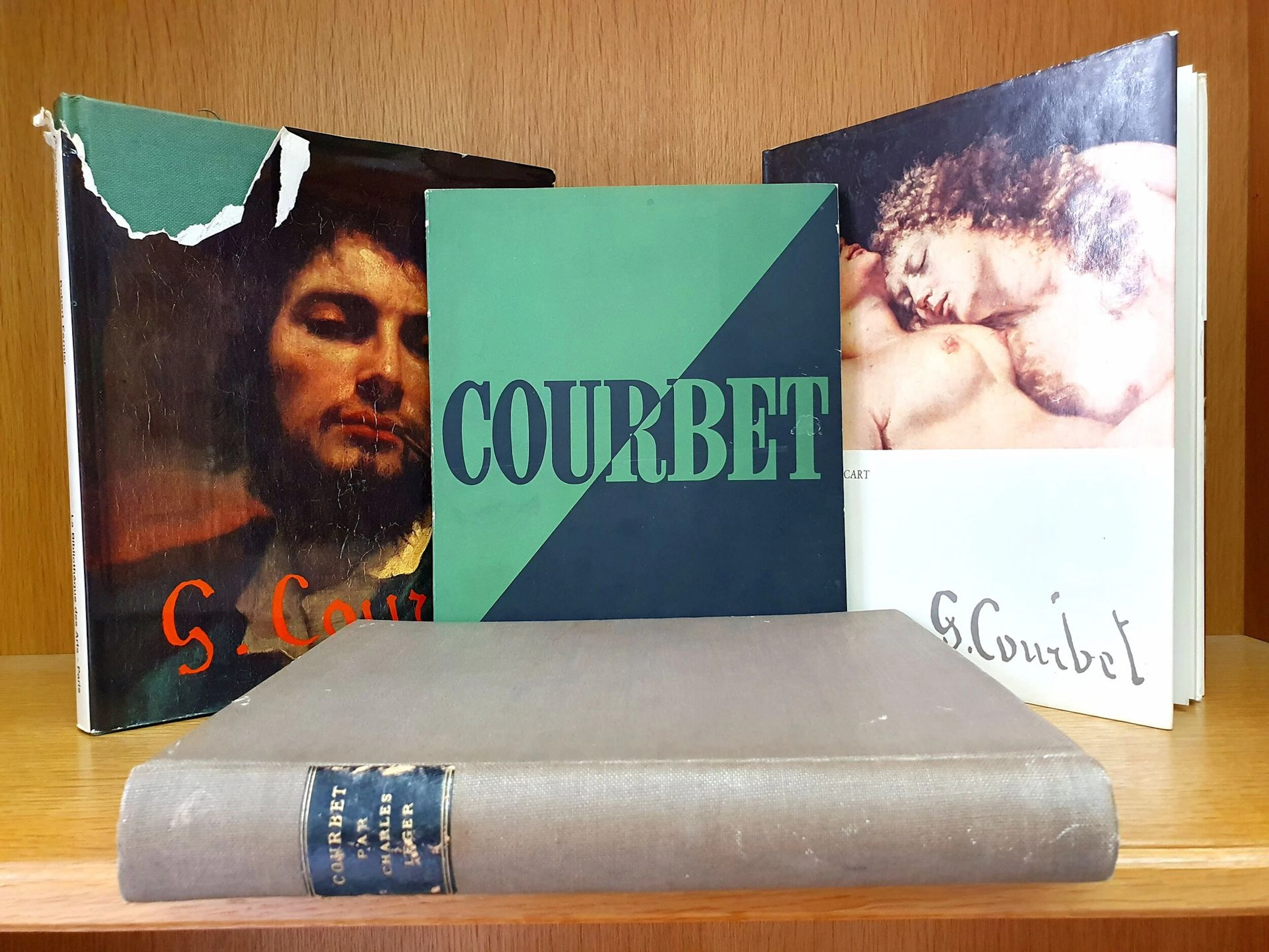 Set of four books on Gustave COURBET: - Lot 112