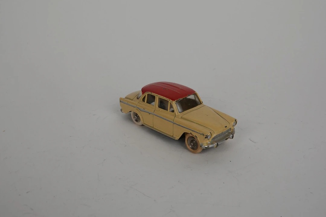 DINKY TOYS - FRANCE (1) - Lot 254