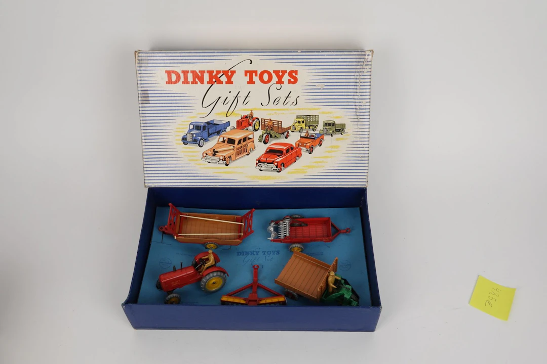 DINKY TOYS - ENGLAND (1) - Lot 70