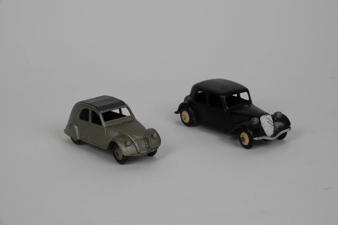 DINKY TOYS - FRANCE (1) - Lot 231
