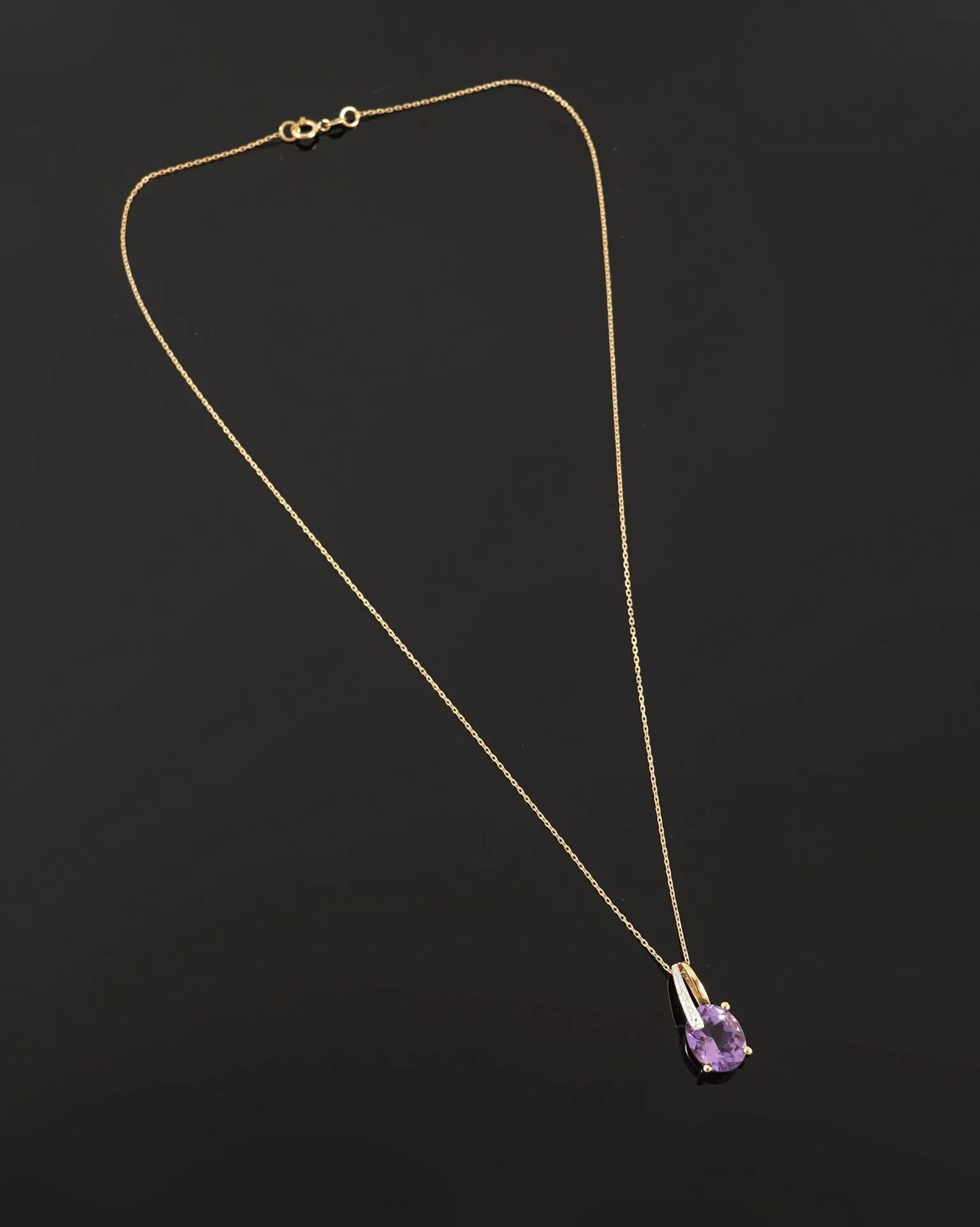 An 18k yellow gold (750) chain necklace with a forçat link d - Lot 180