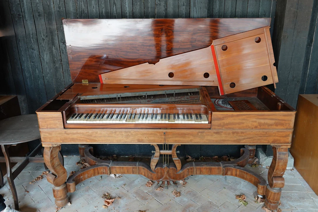 Pianoforte - Lot 582