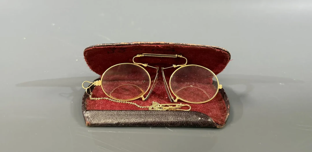 19th-century piece - Lot 167