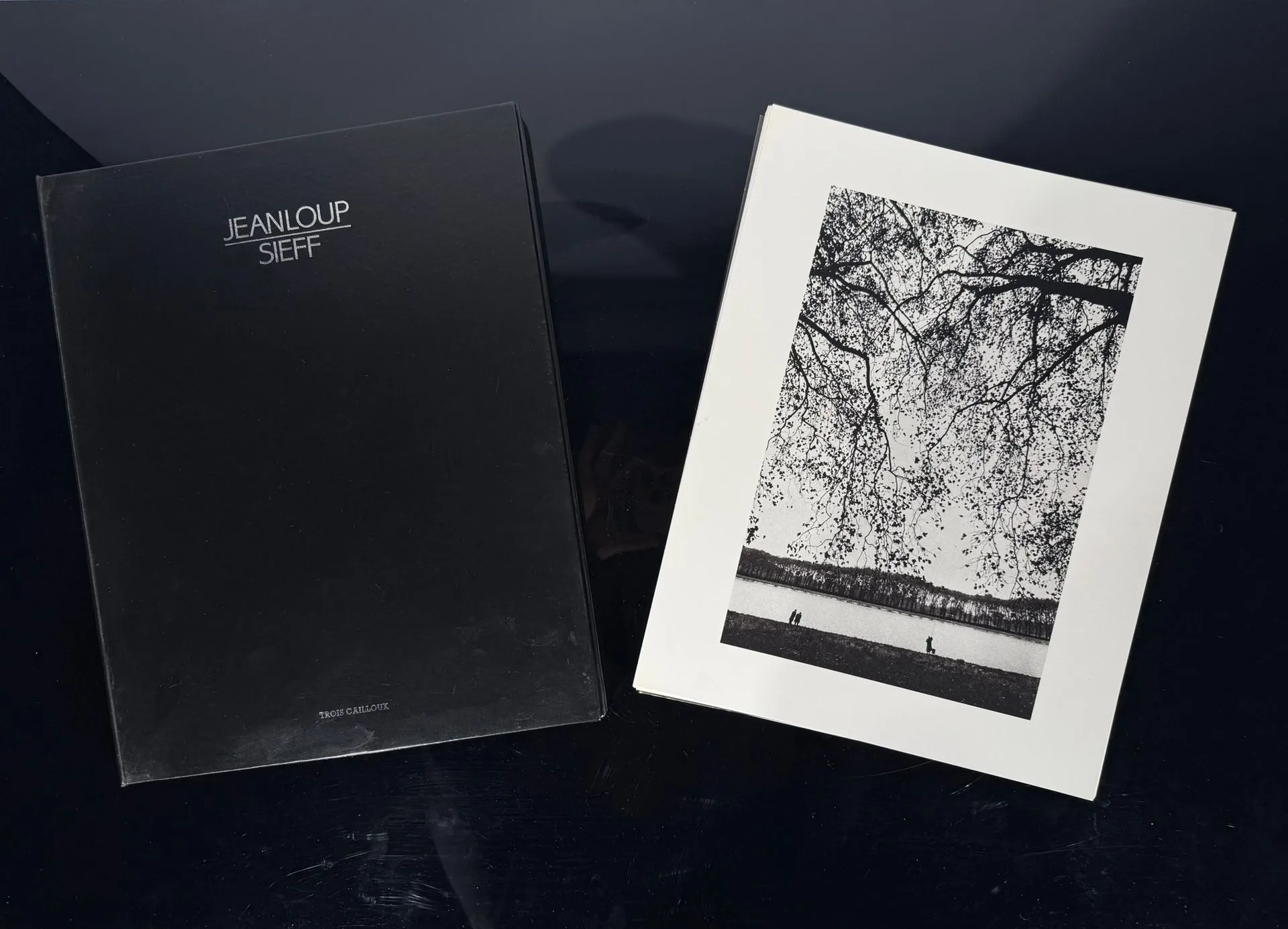 Barnebys: an online auction search engine for Art, Antiques