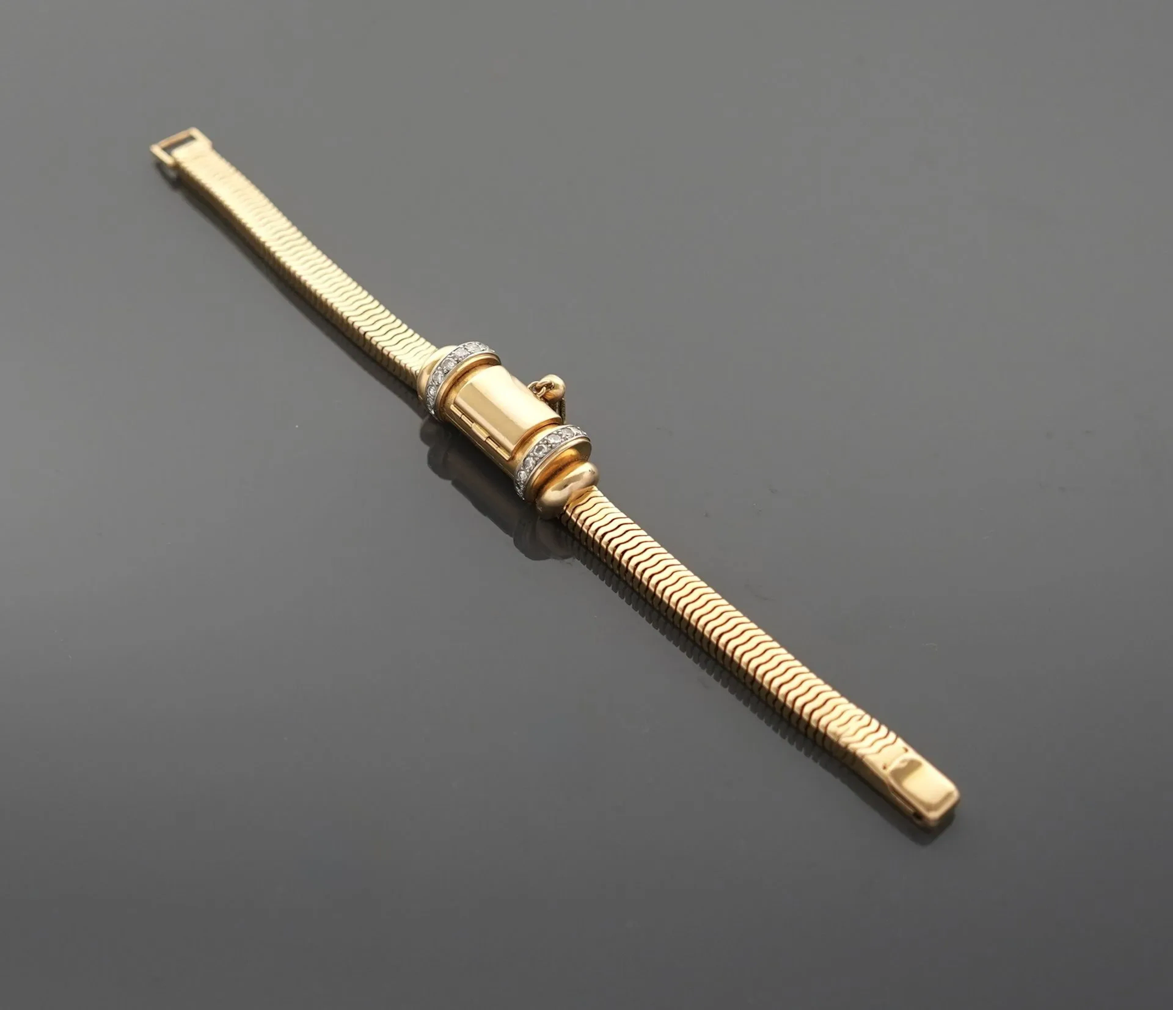 Universal Genève - Lot 428
