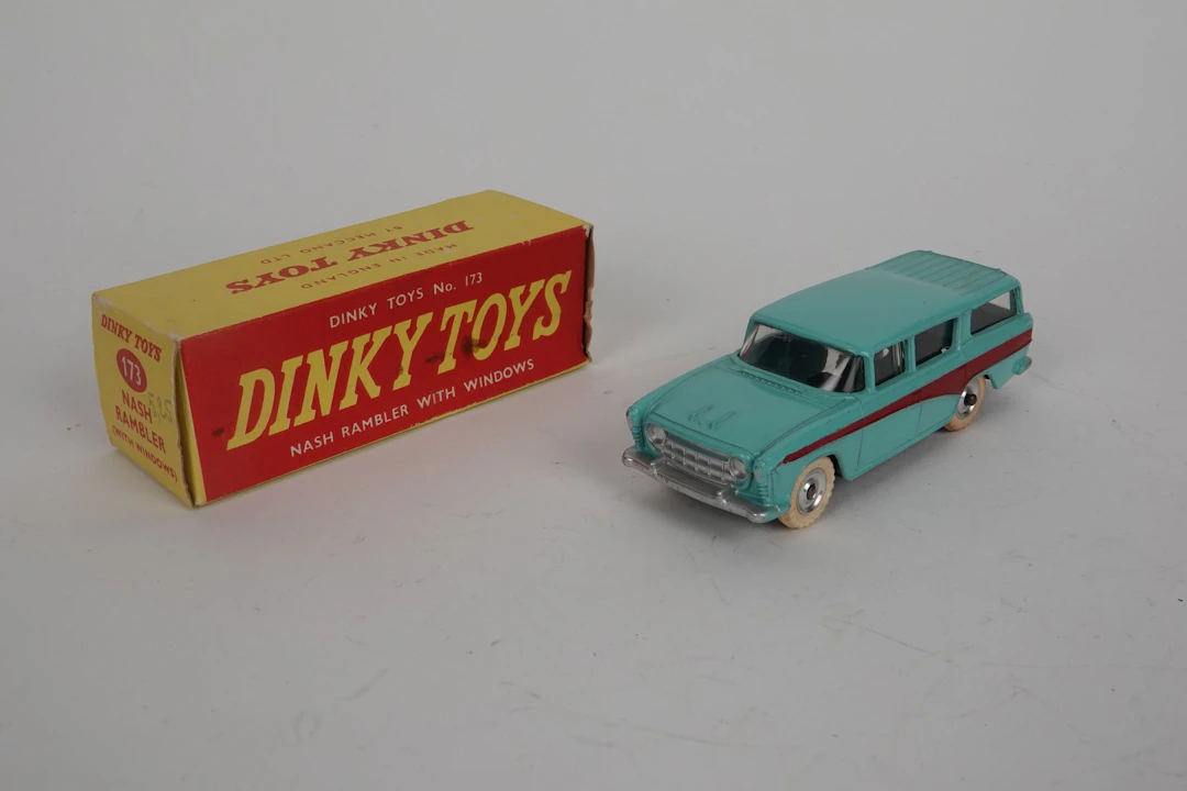 DINKY TOYS - ENGLAND (1) - Lot 59