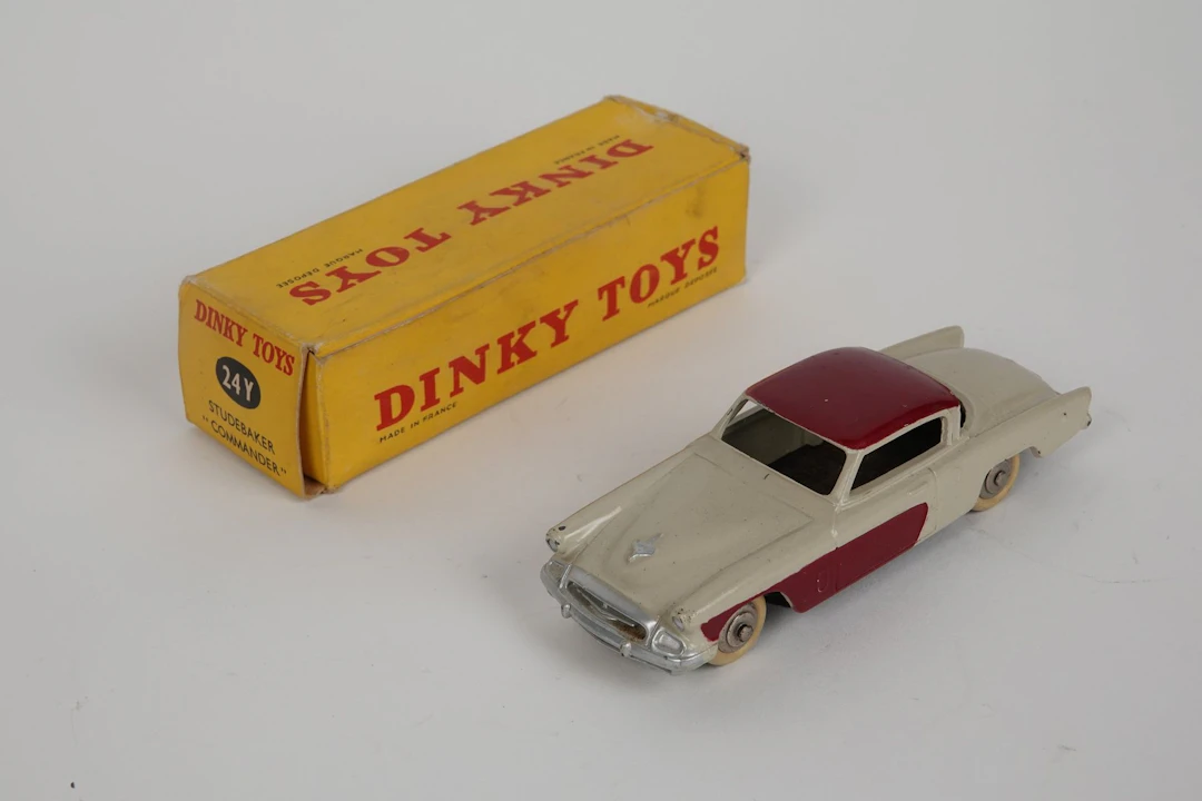 DINKY TOYS - FRANCE (1) - Lot 243