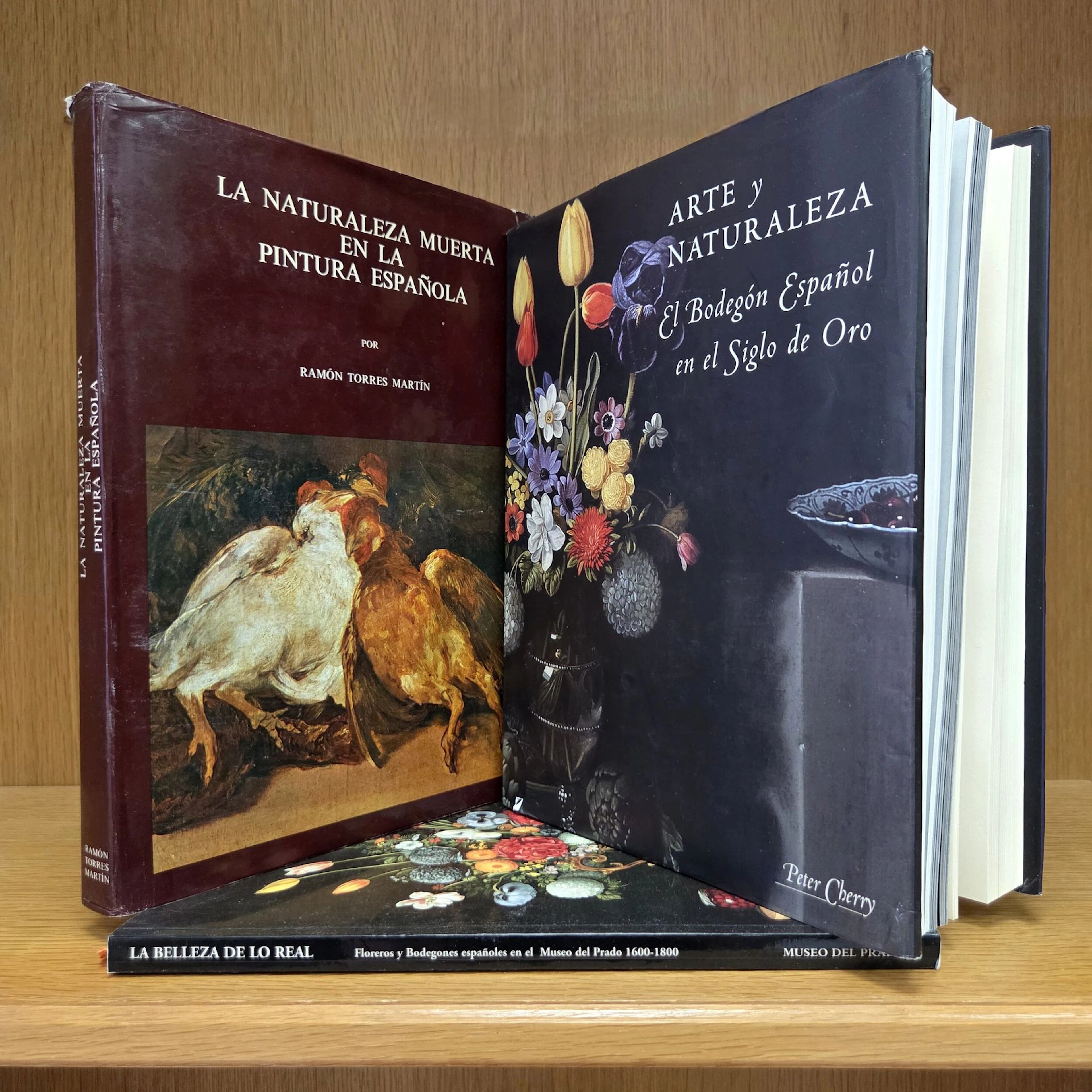 Set of three books on still life in Spain: - Lot 510