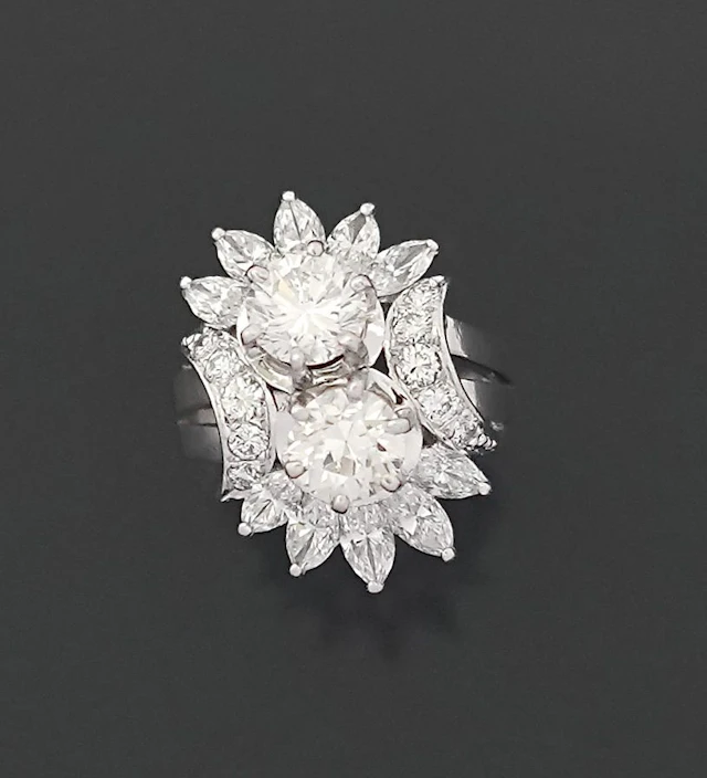 Asymmetrical "Toi et Moi" ring in 18K white gold (750 parts - Lot 274