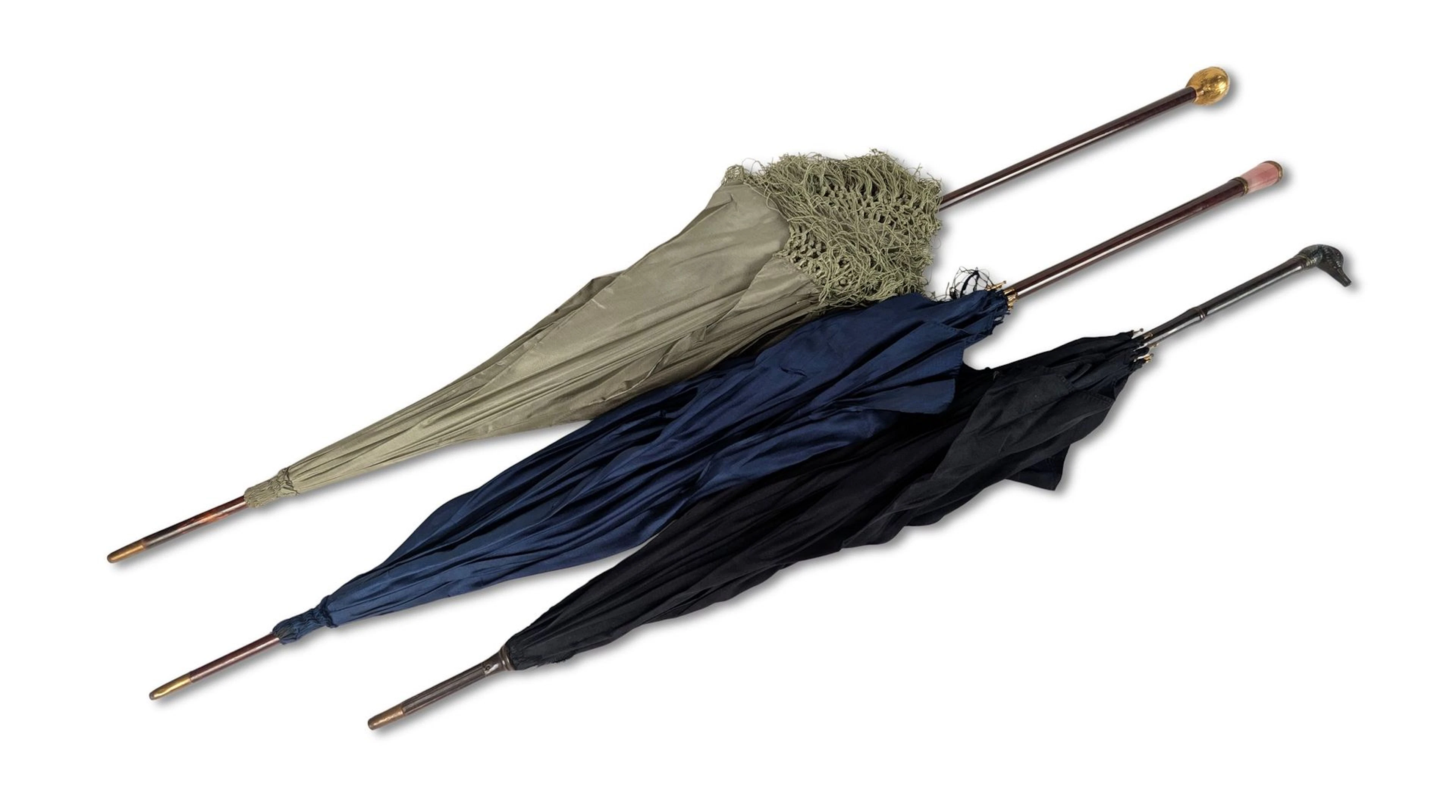Set of three parasols or umbrellas, circa 1900 - Lot 177