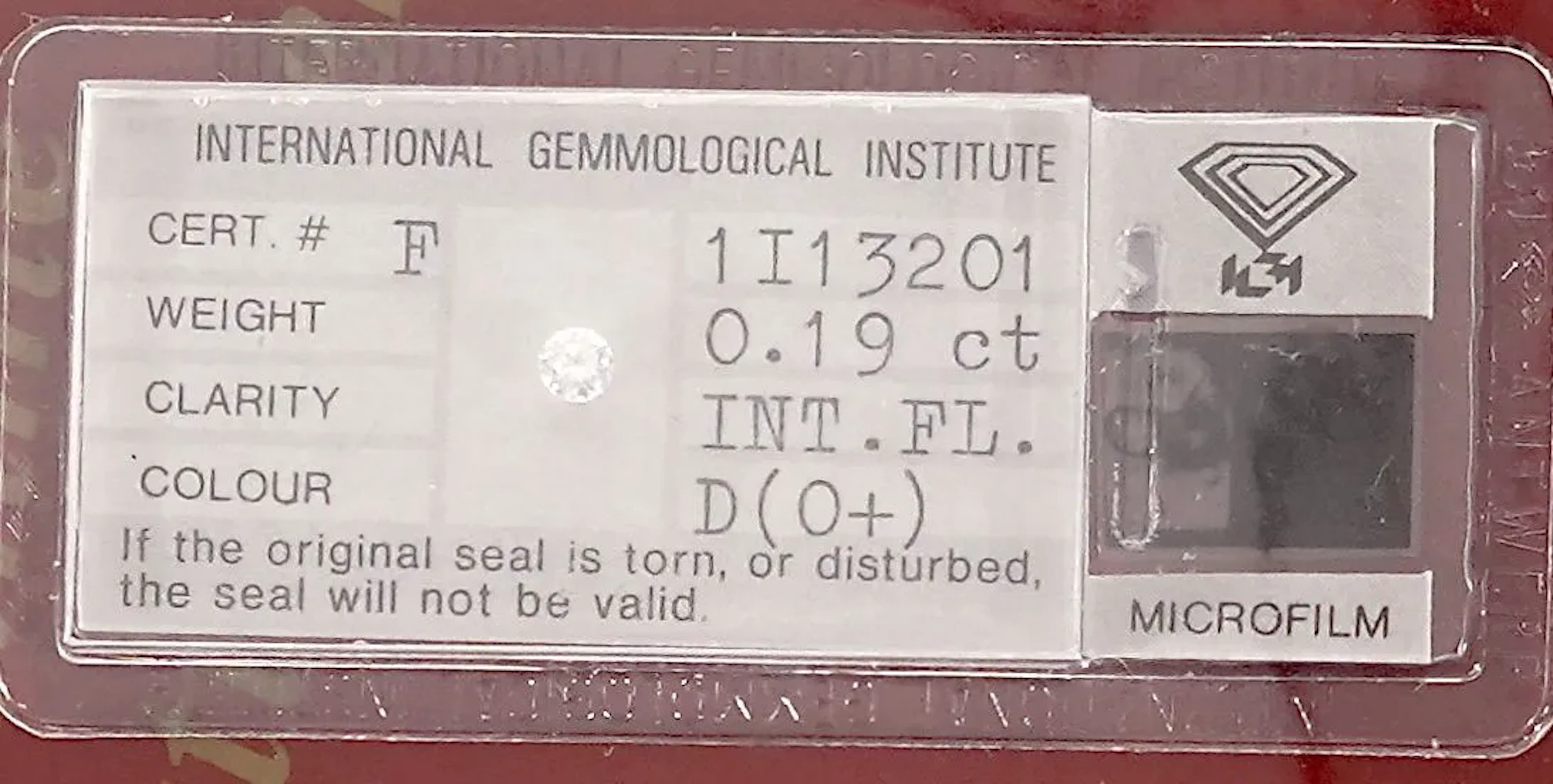 A diamond on paper (sealed) accompanied by its IGI certifica - Lot 261