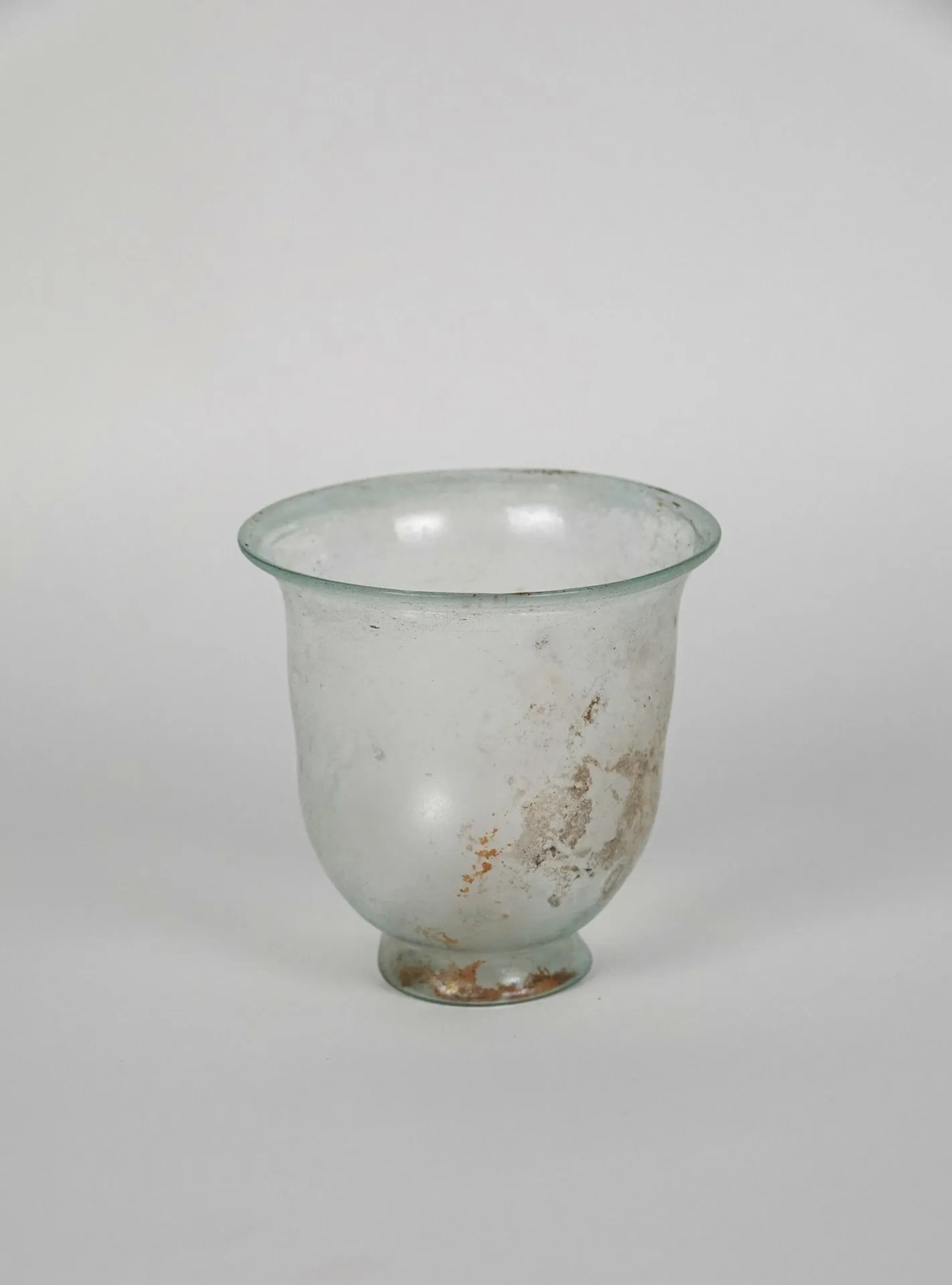 Cup with a beautiful translucent color - Lot 254