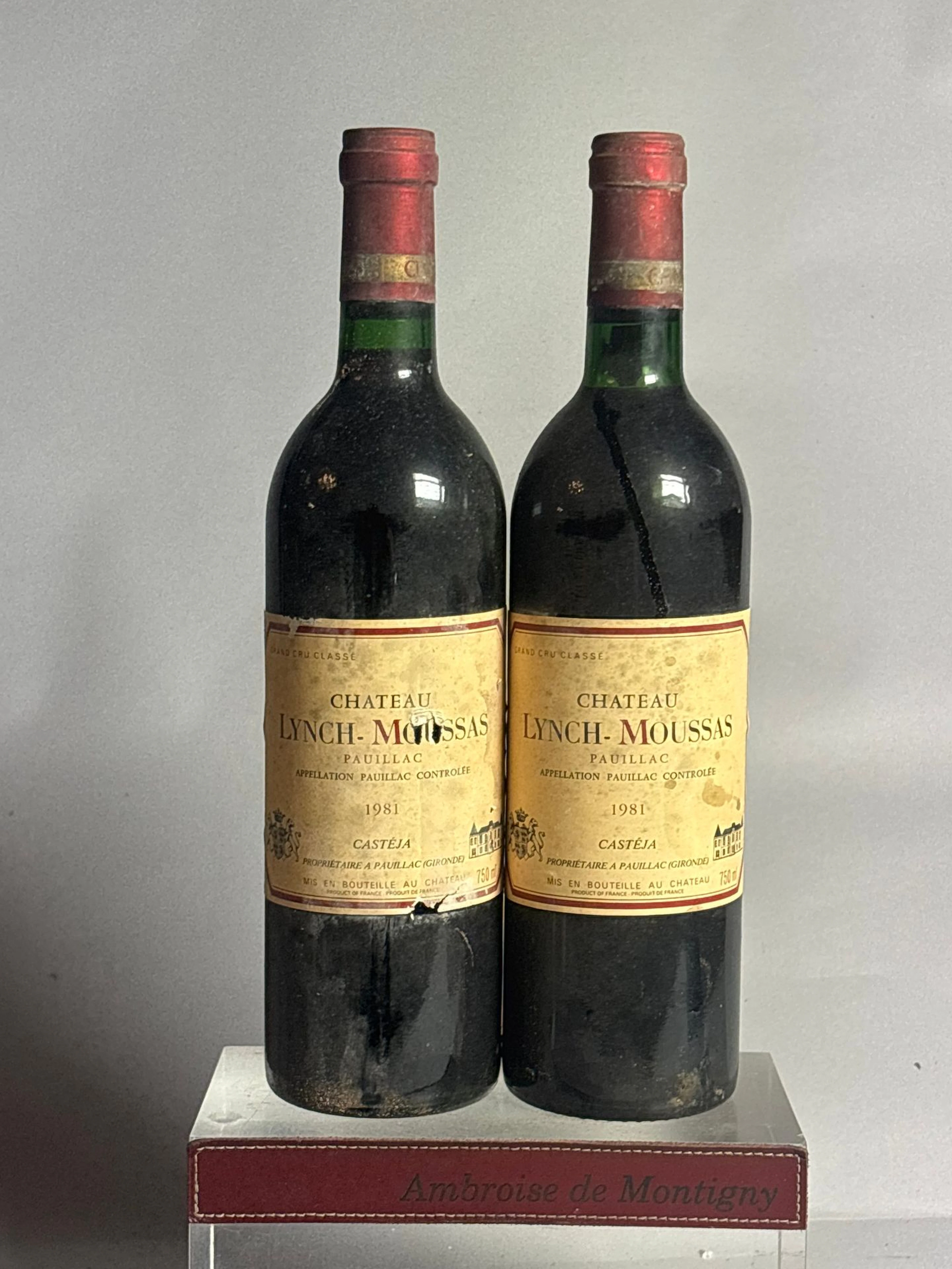 2 Bottles Château LYNCH MOUSSAS 1981 - 5th GCC Pauillac - Lot 42