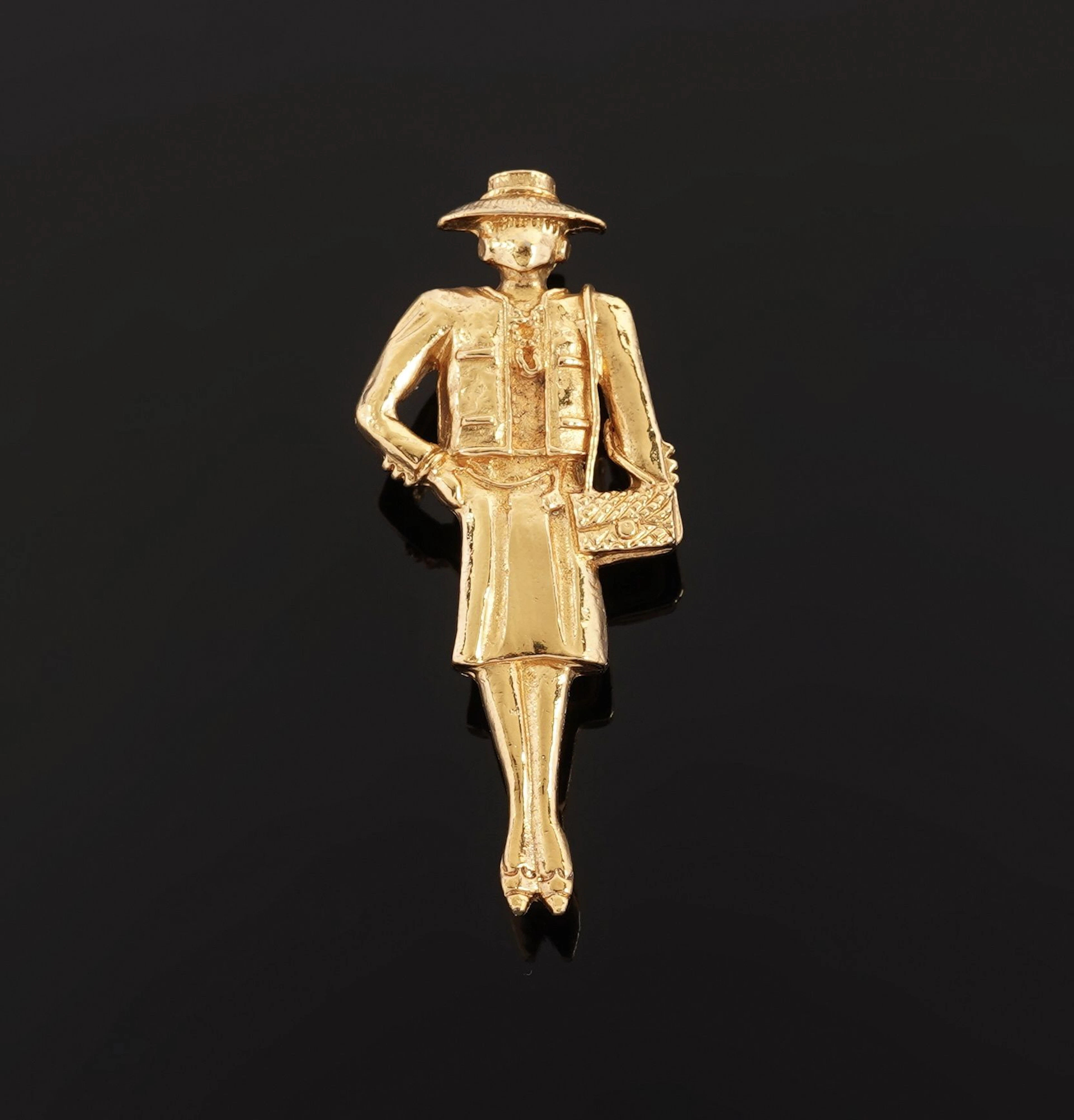 CHANEL - Lot 52
