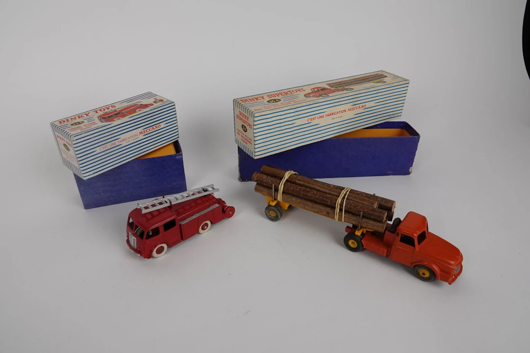 DINKY TOYS - FRANCE (2) - Lot 192
