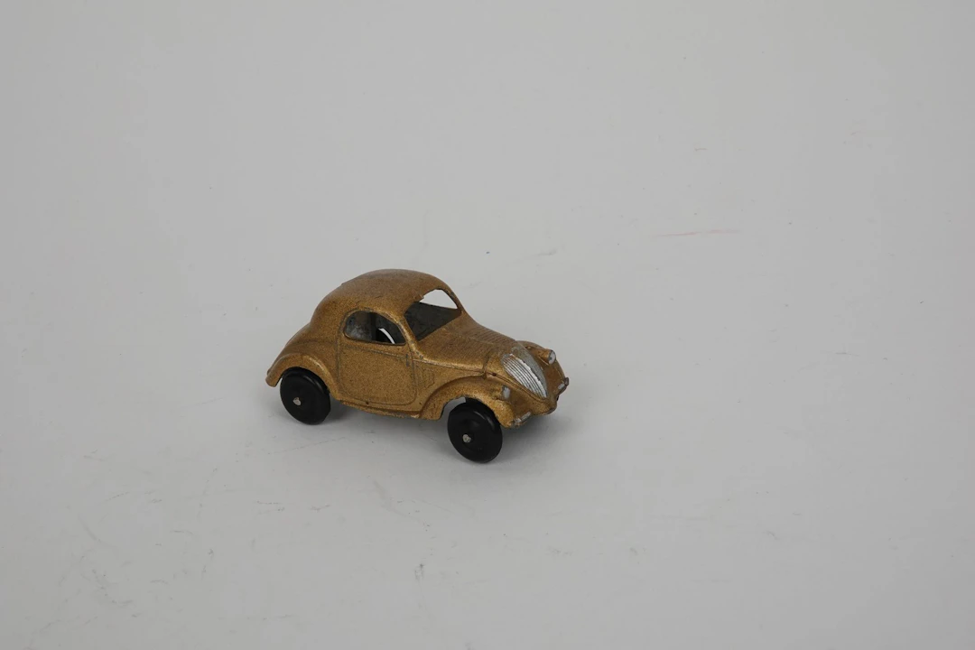 DINKY TOYS - FRANCE (1) - Lot 221