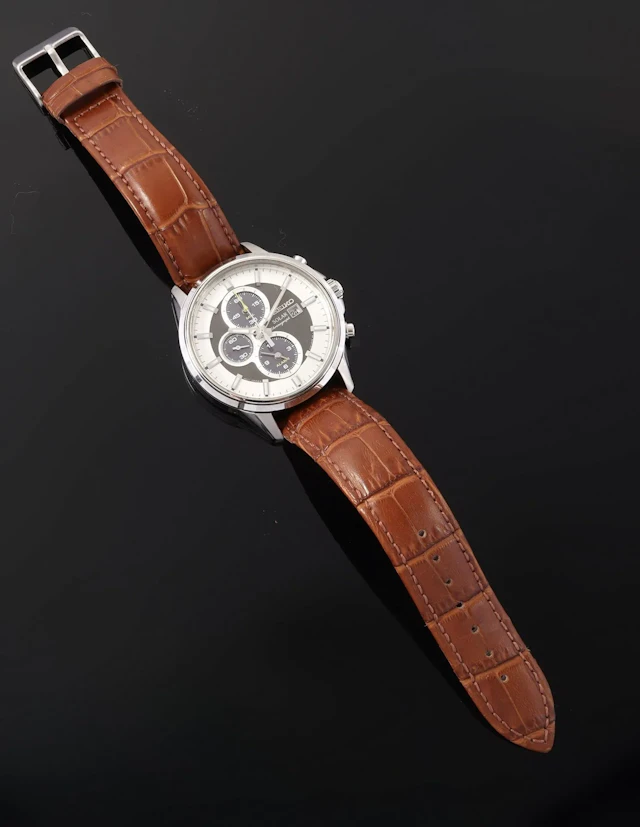 SEIKO - Lot 381
