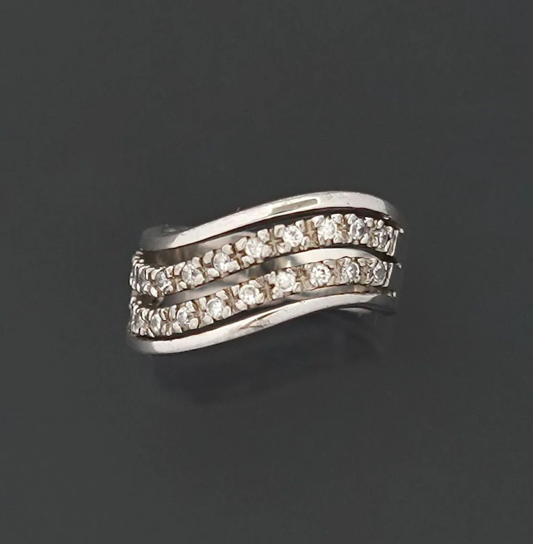 925-millimeter silver ring with two rows of white stones. - Lot 75
