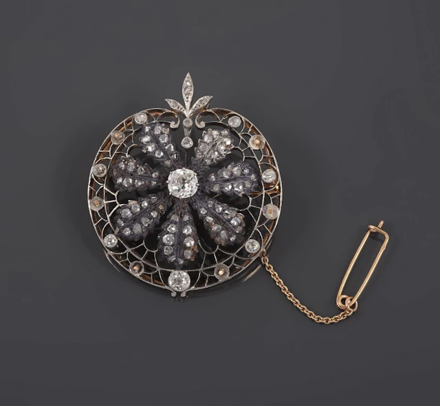 Circular brooch-pendant in 14k yellow gold (585 parts per th - Lot 151