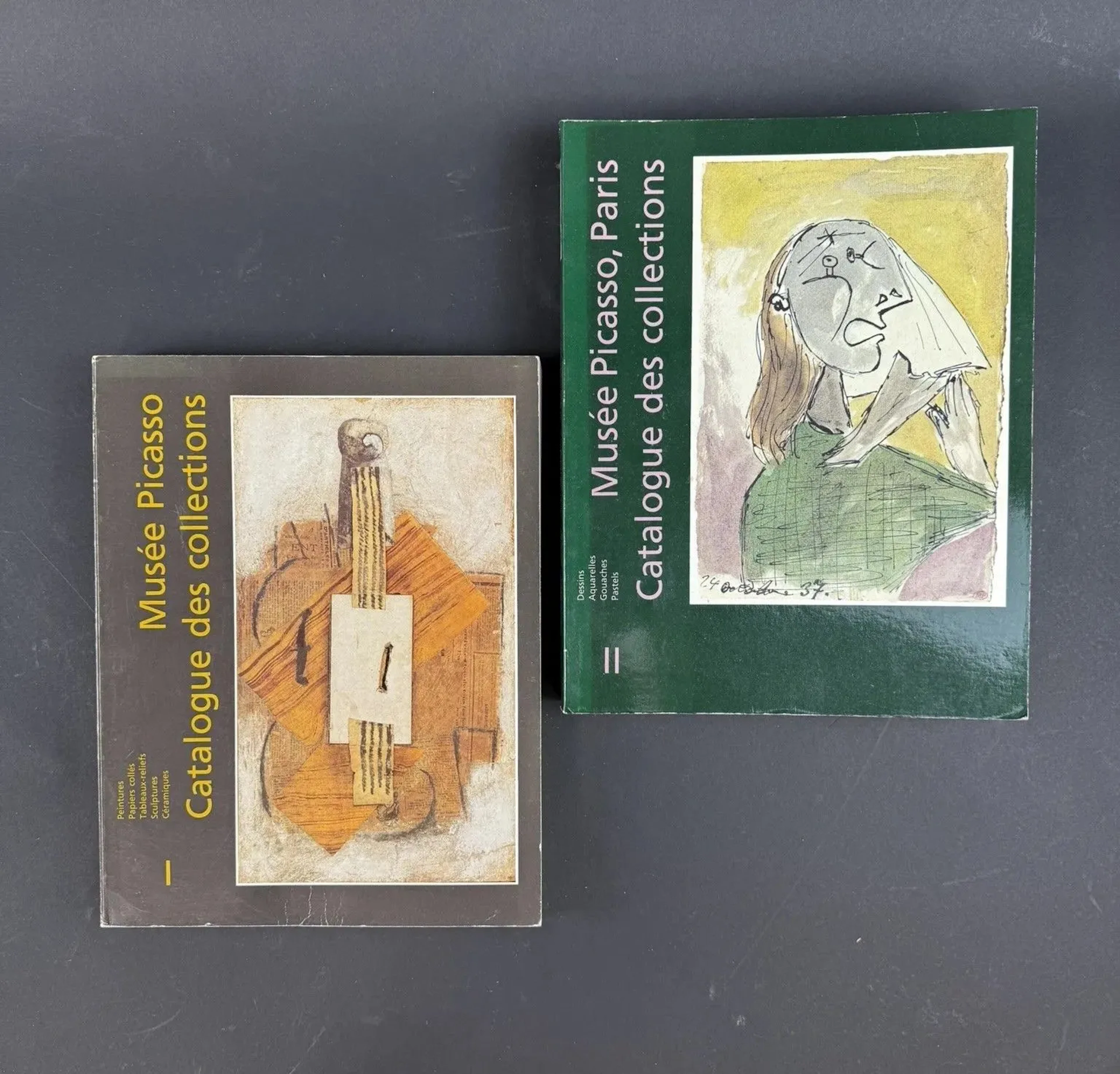 Set includes : - Lot 263