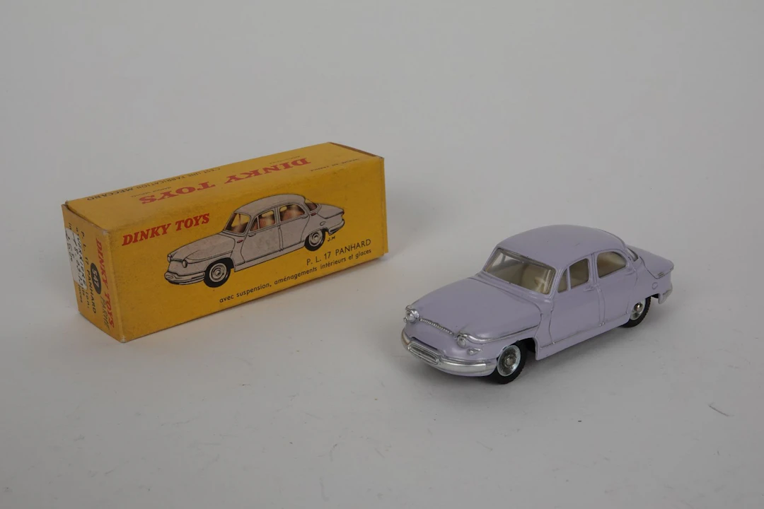DINKY TOYS - FRANCE (1) - Lot 255