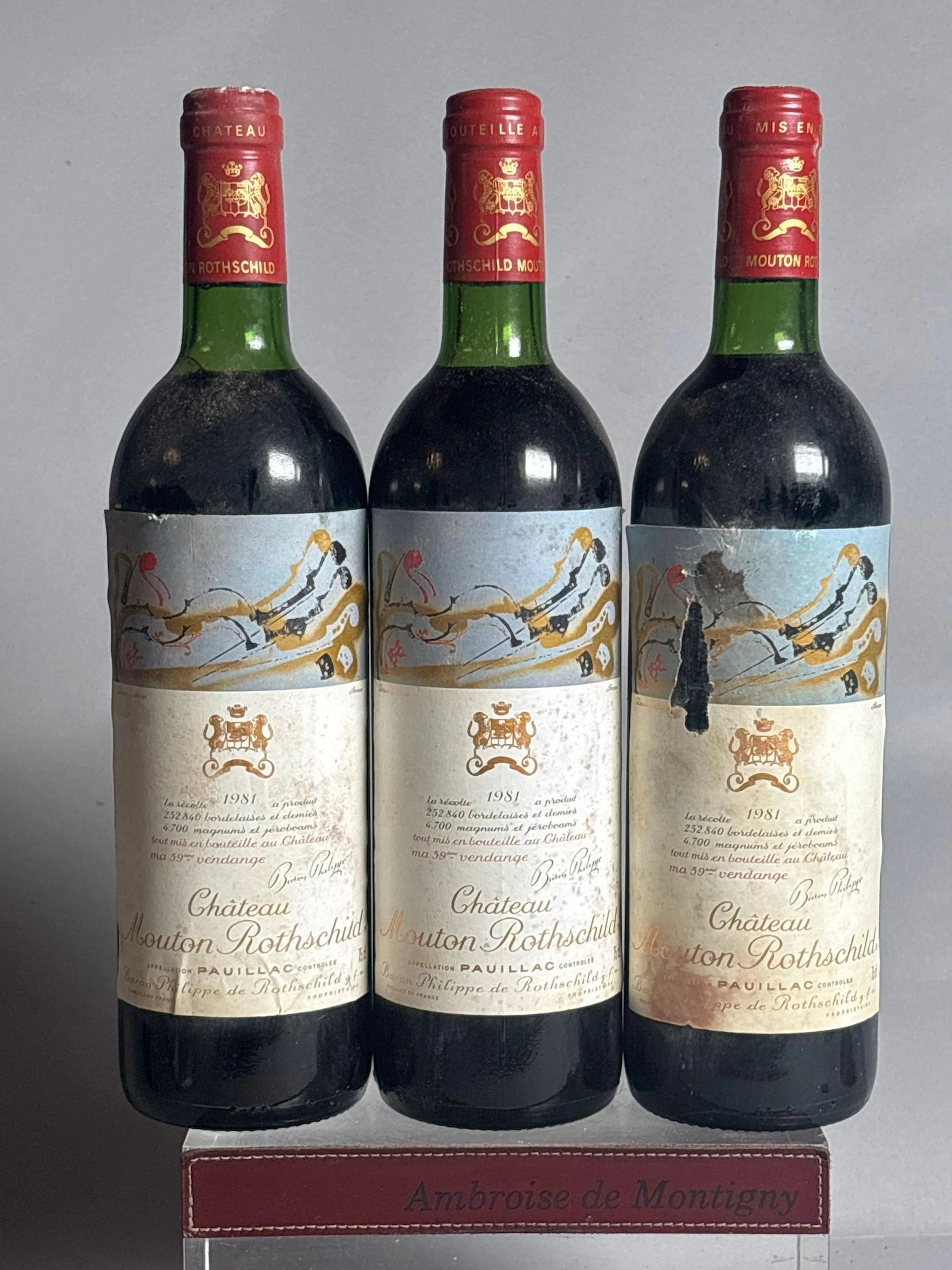 3 Bottles of Château Mouton Rothschild 1981 - 1er GCC Pauill - Lot 63