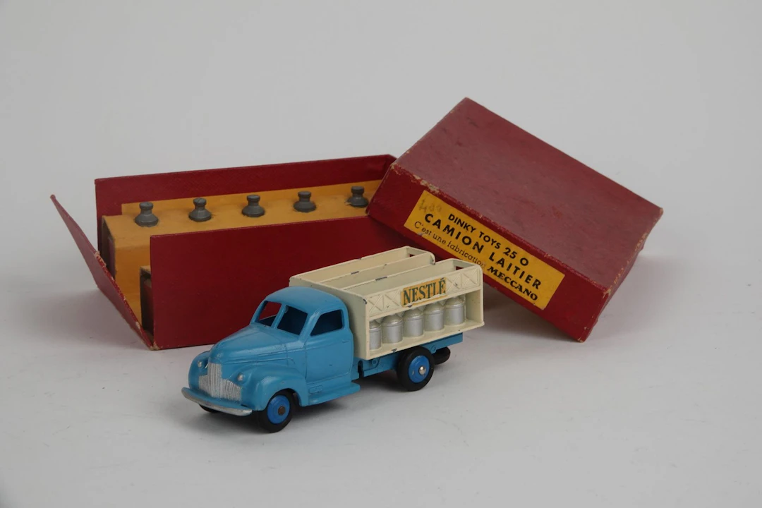 DINKY TOYS - FRANCE (1) - Lot 210