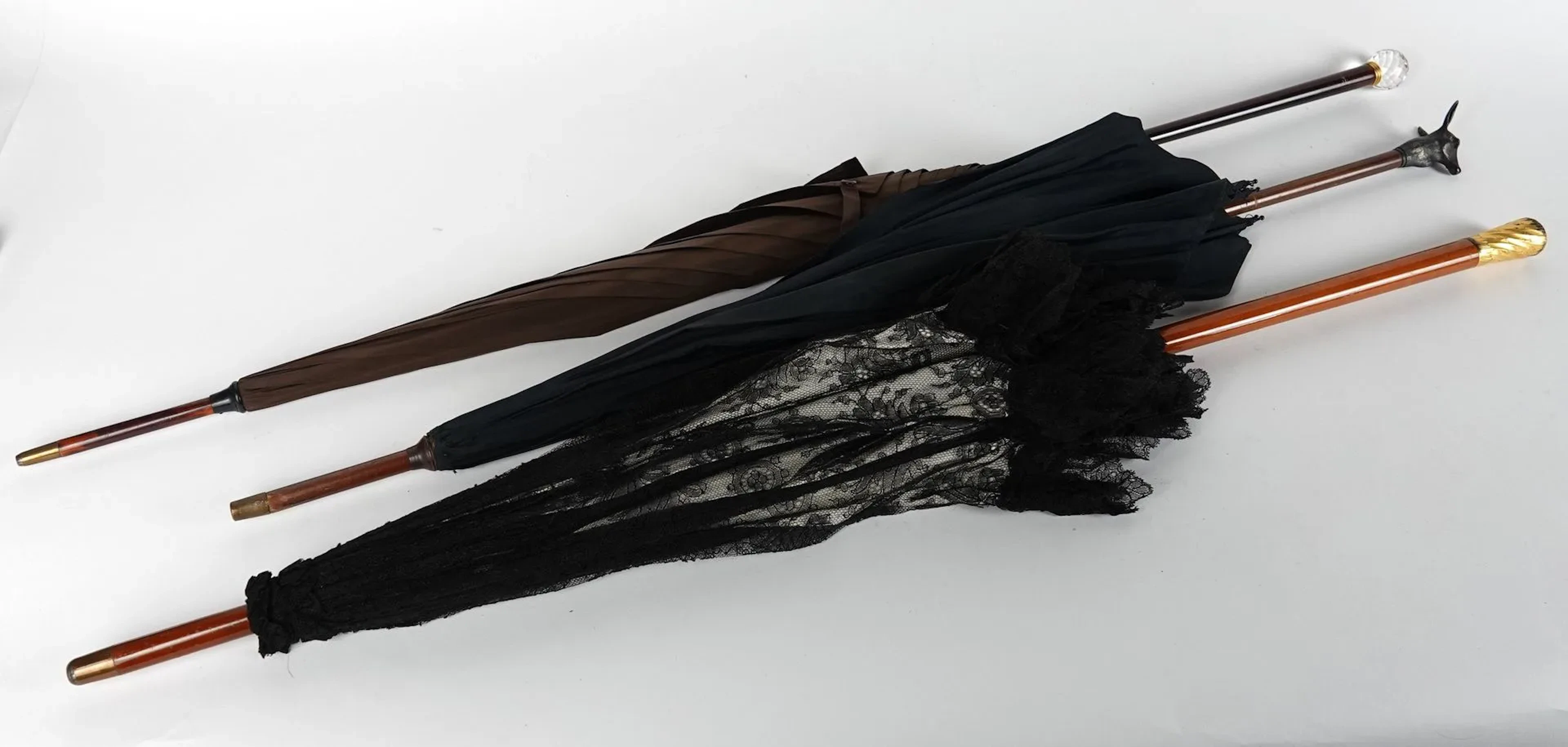 Set of three parasols or umbrellas, circa 1900 - Lot 167