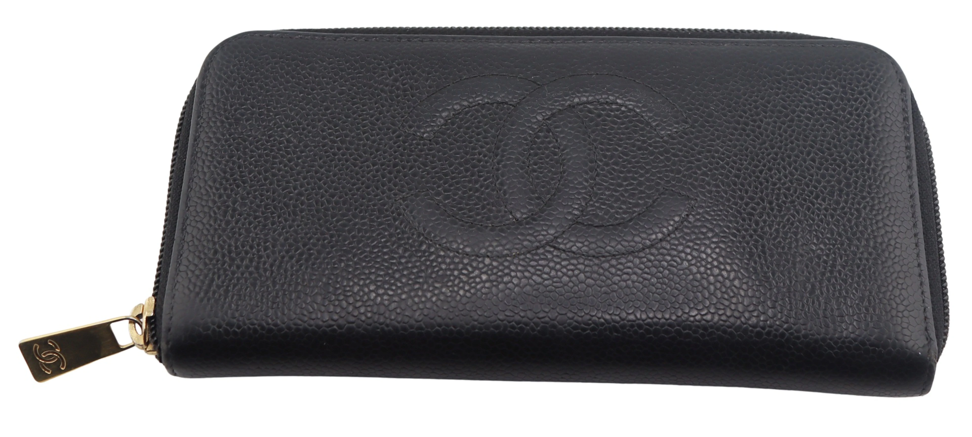 COUTURE. Chanel CC Black Caviar Leather Wallet.