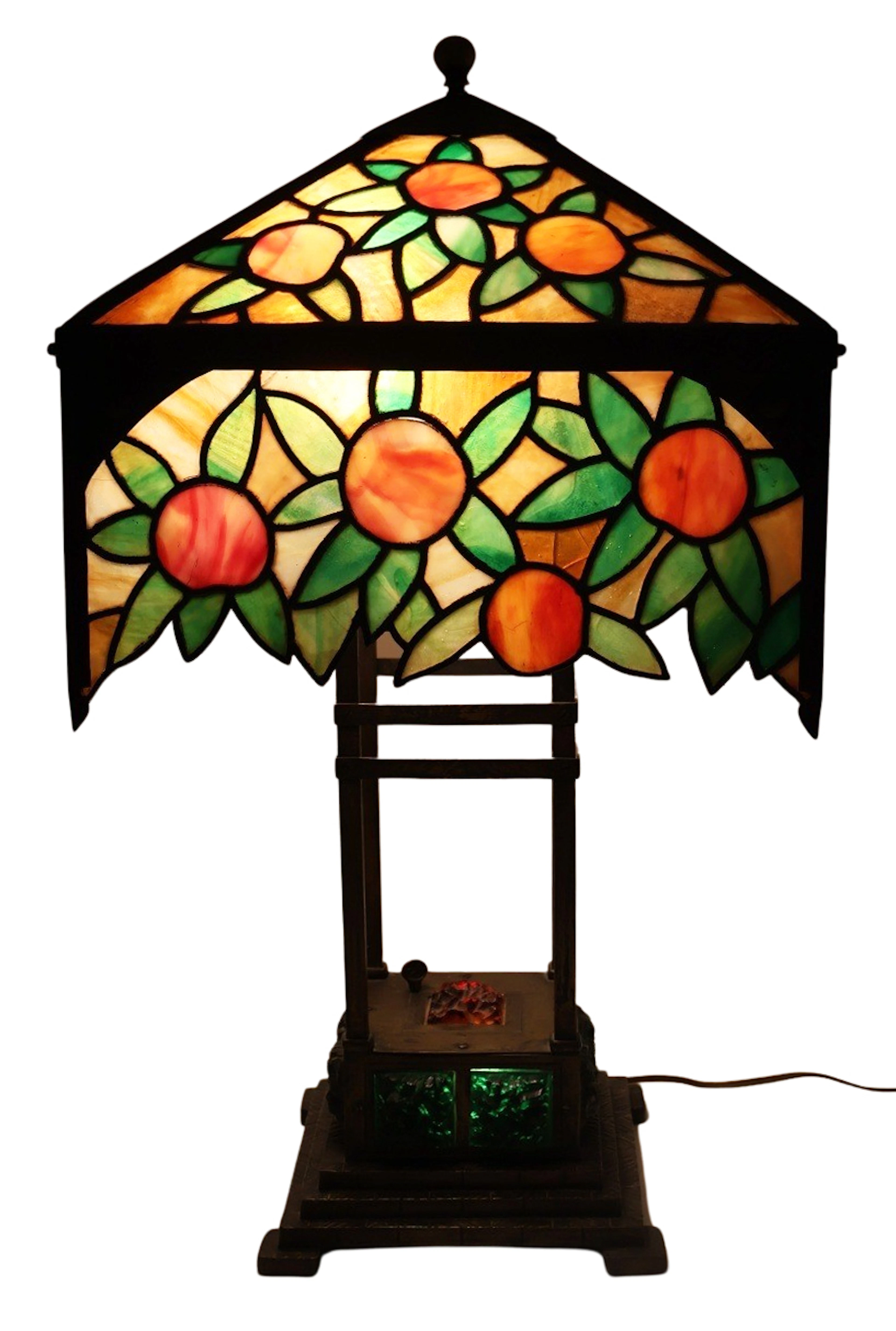 Antique Arts and Crafts Leaded Glass Lamp.