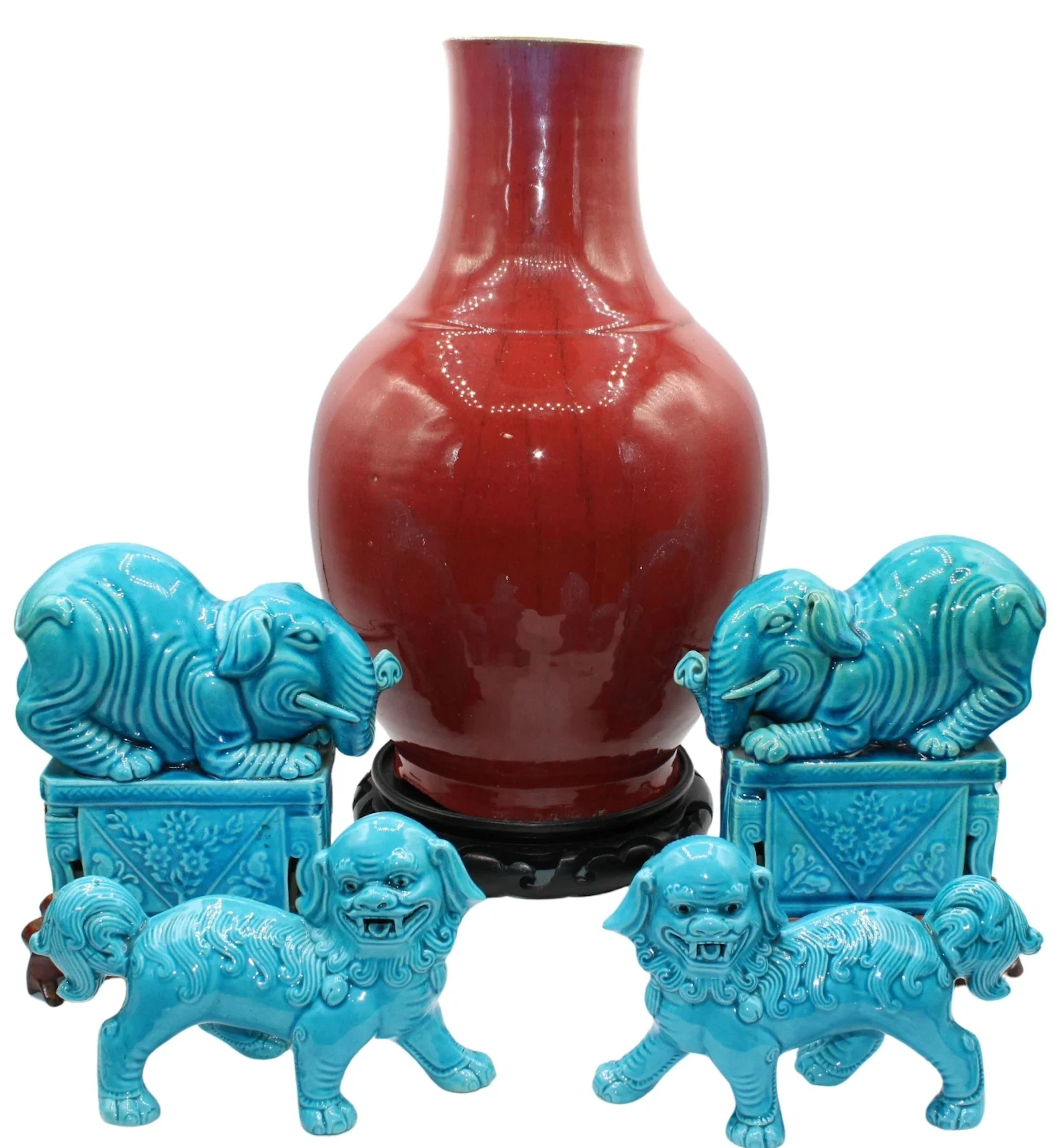 Group of (5) Chinese Decorative Ceramics.