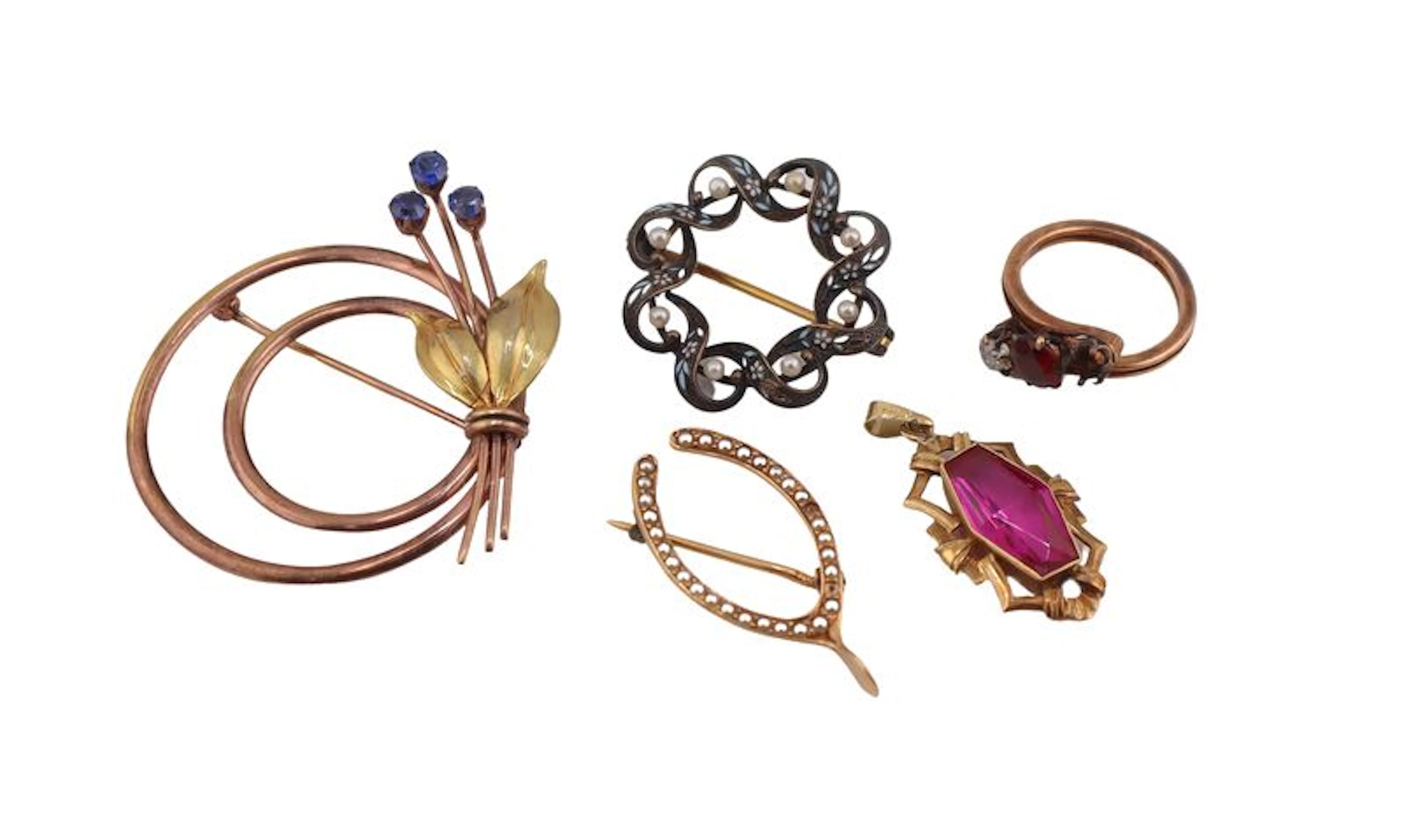 JEWELRY. Assorted Gold Jewelry Grouping.