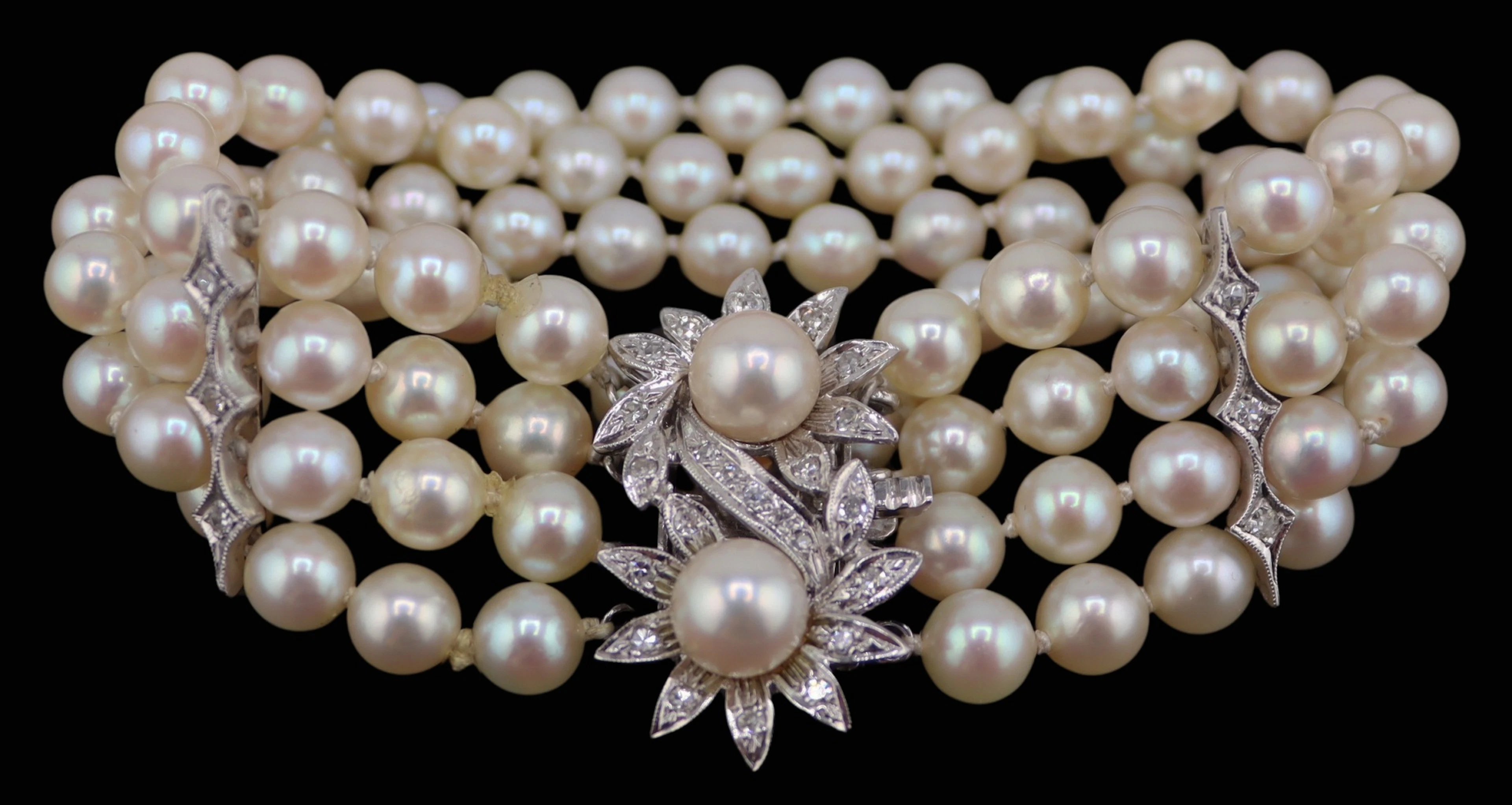 JEWELRY. 13.5kt Gold, Pearl and Diamond Bracelet.