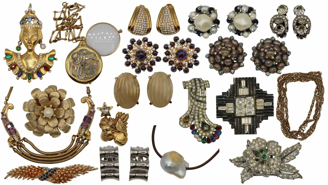 JEWELRY. Large Grouping of Costume Jewelry.
