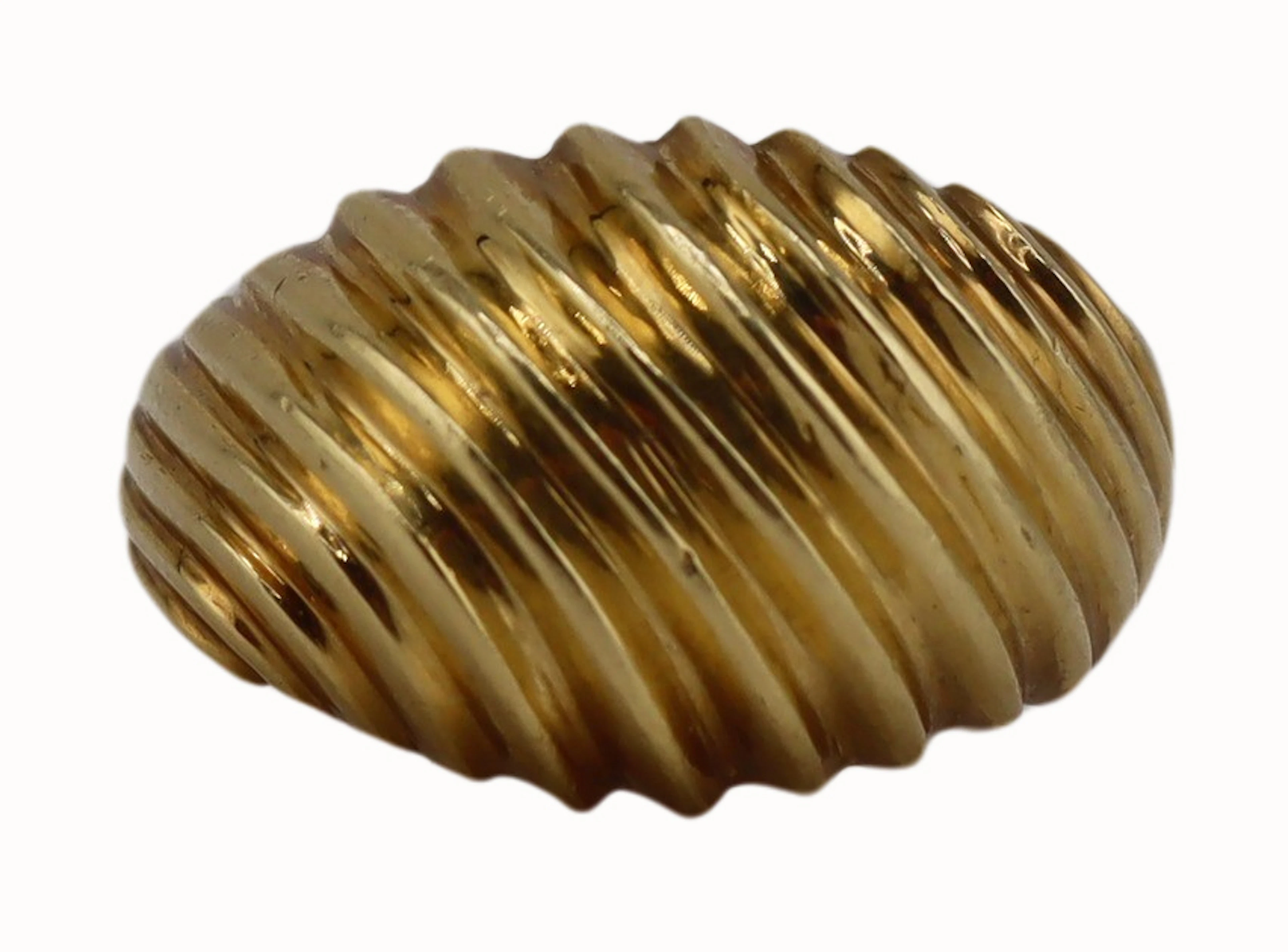 JEWELRY. Signed 17.5kt Gold Ribbed Bombe Ring.