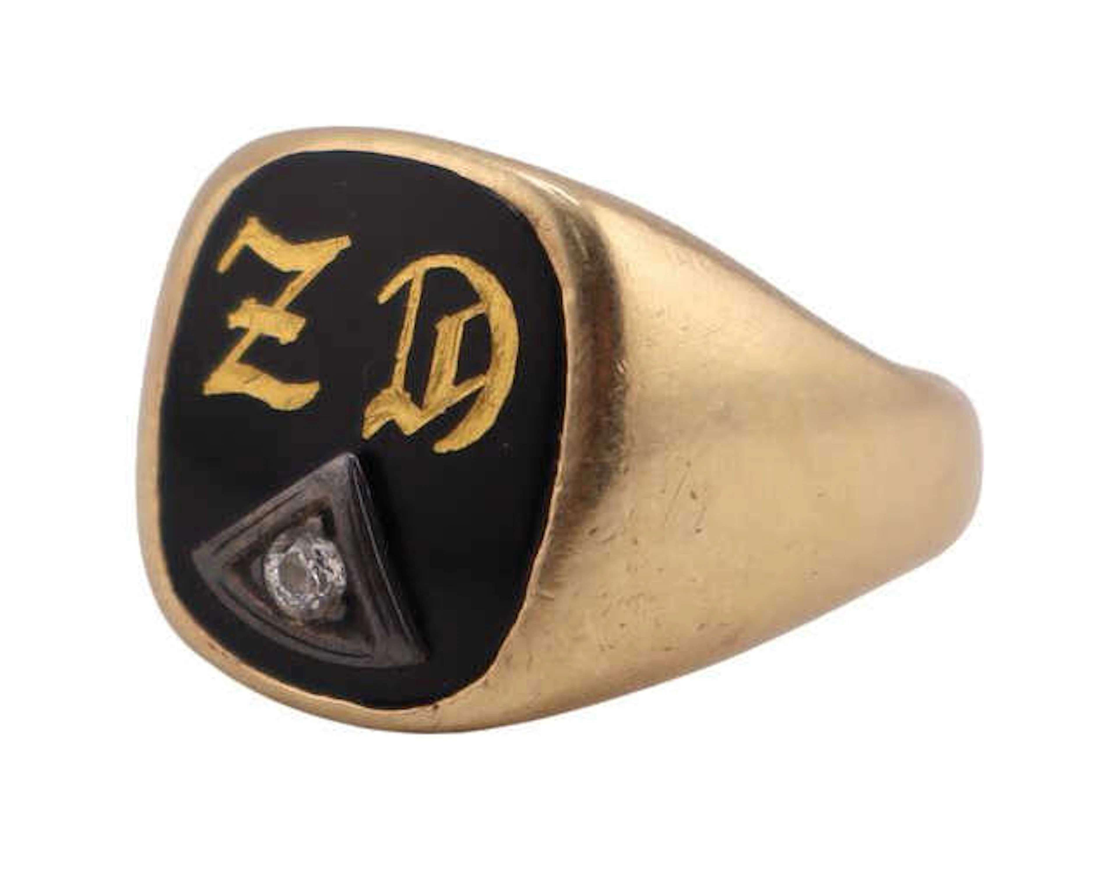 JEWELRY. Men's 14kt Gold and Diamond Ring.