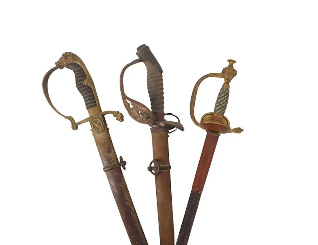 MILITARIA. (3) Assorted Imperial German Swords.