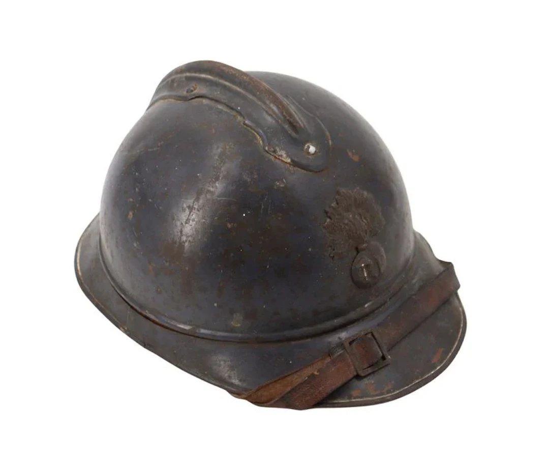 MILITARIA. WWI French M15 Adrian Helmet.
