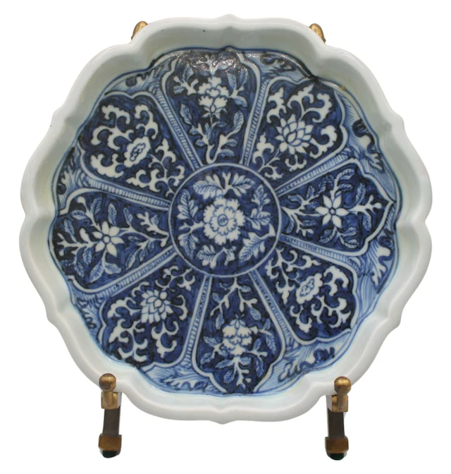 Chinese Blue and White Brush Washing Tray.