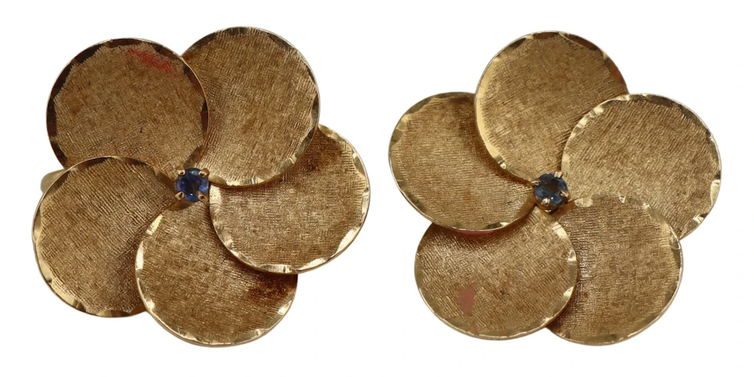 JEWELRY. Vintage Signed 13.5kt Gold and Gem Floral