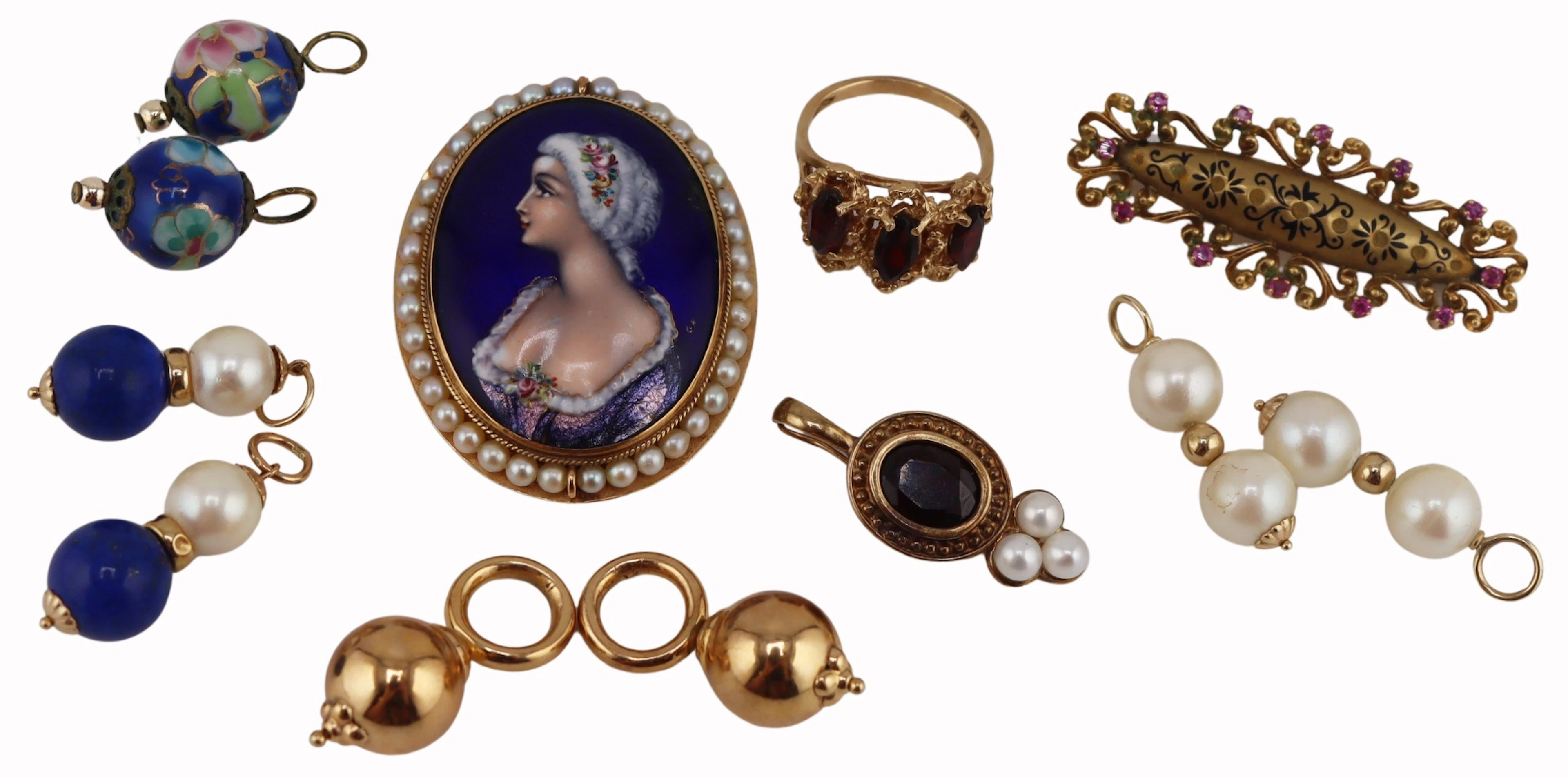 JEWELRY. Vintage Gold Jewelry Grouping.