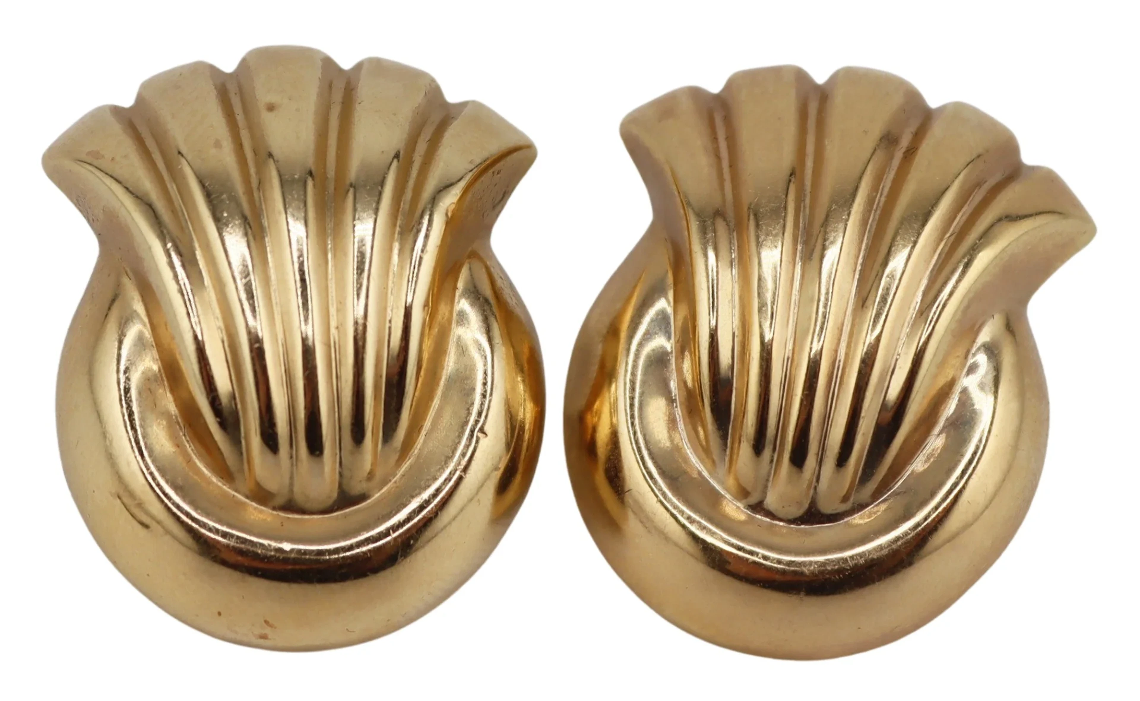 JEWELRY. Vintage 14kt Gold Hollow Earrings.