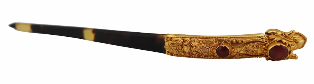 GOLD. High Karat Gold and Ruby Dragon Binyeo.